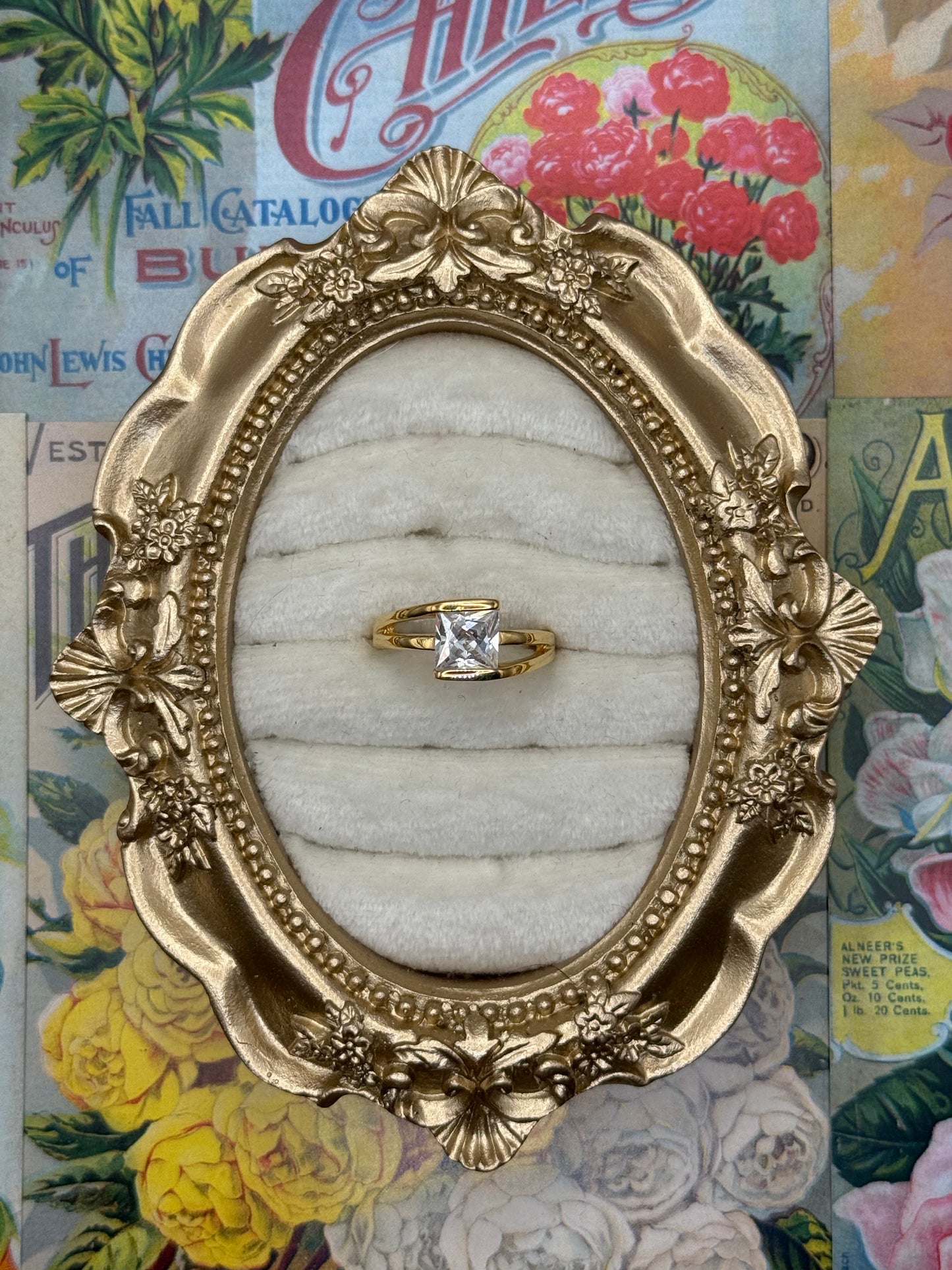 Vintage Gold Tone Ring Size 8