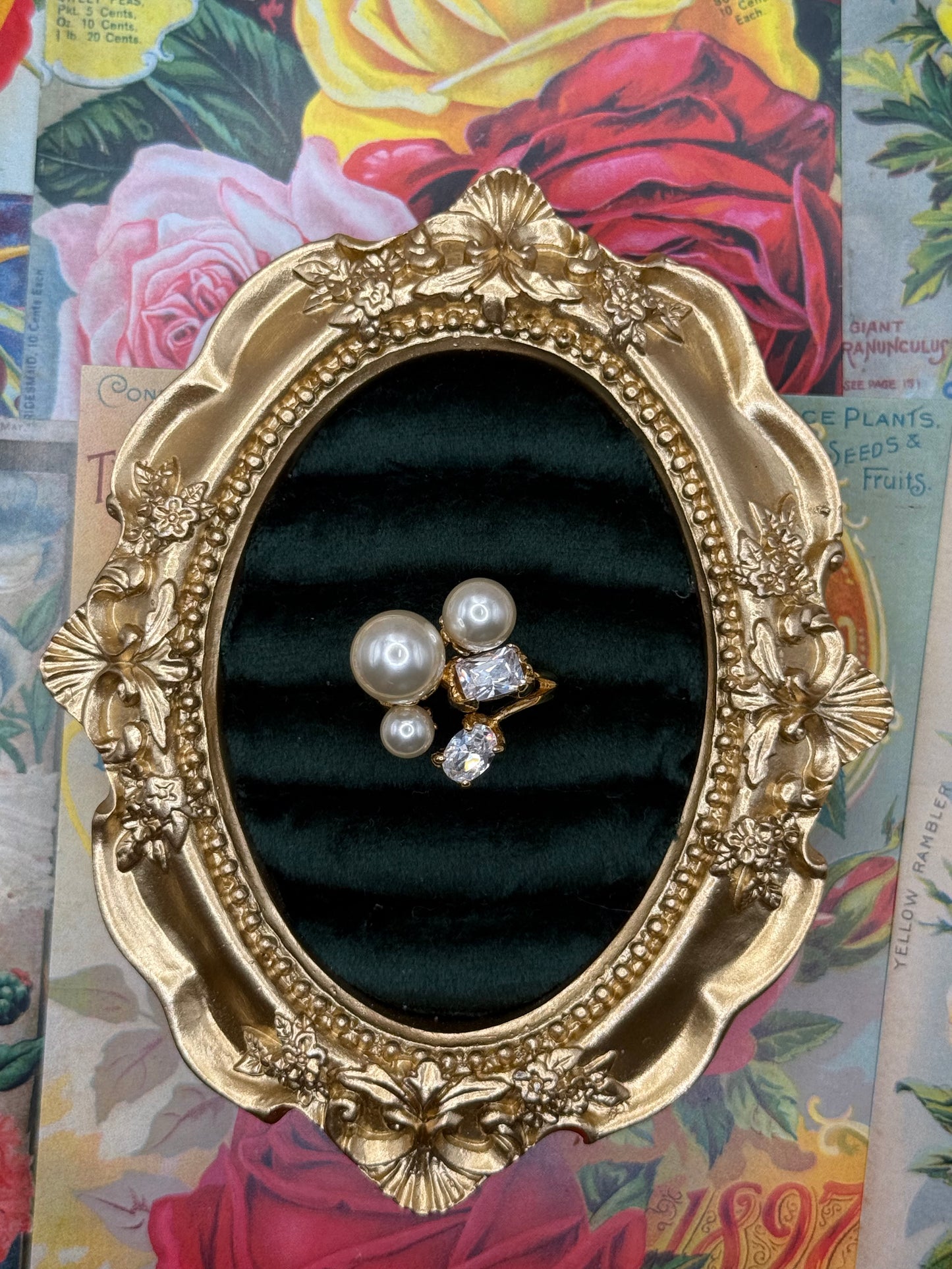 Vintage Gold Tone Chunky Pearl Ring Size 7
