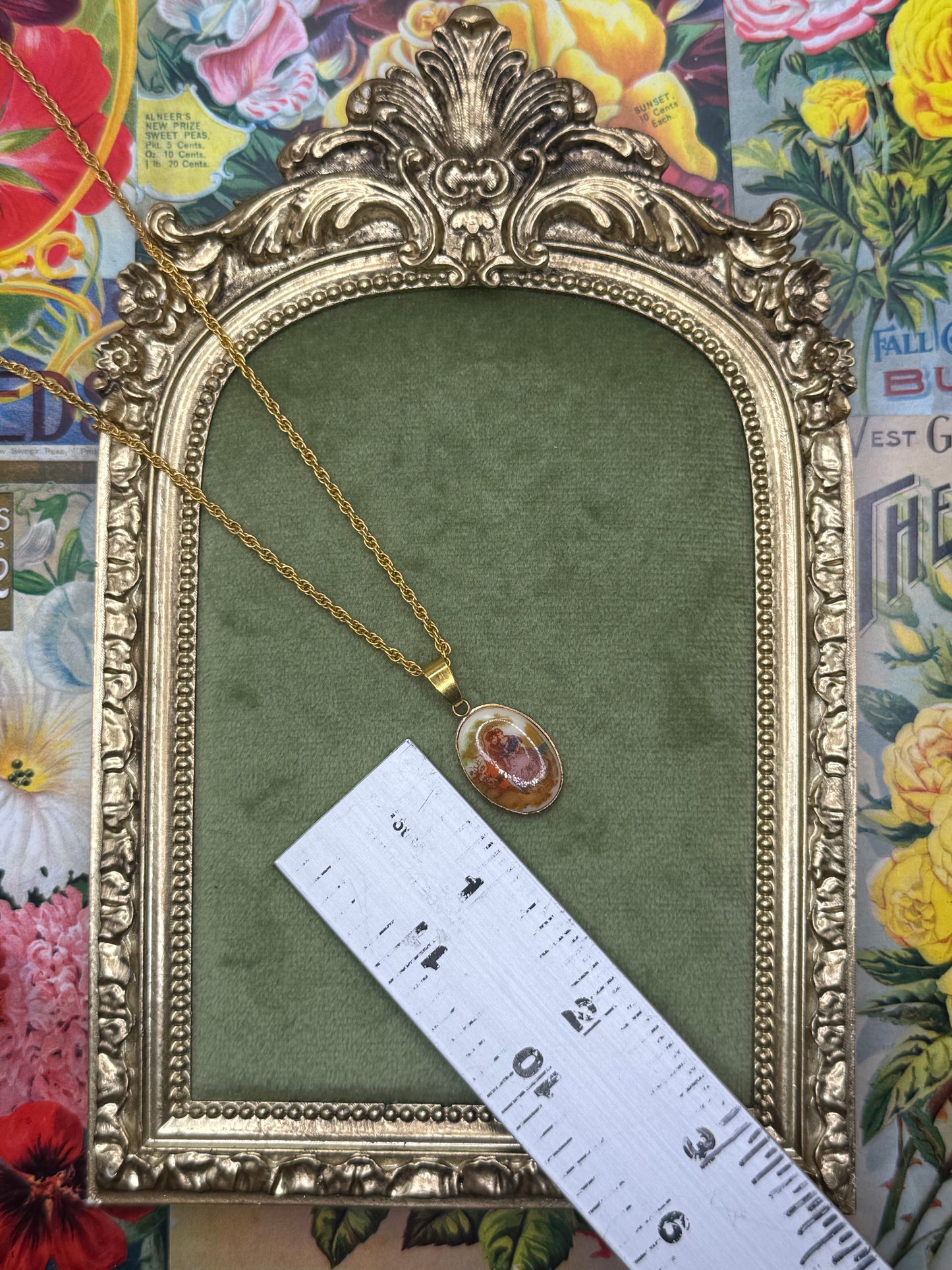 Vintage Gold Tone Romantic Limoges Necklace 18”