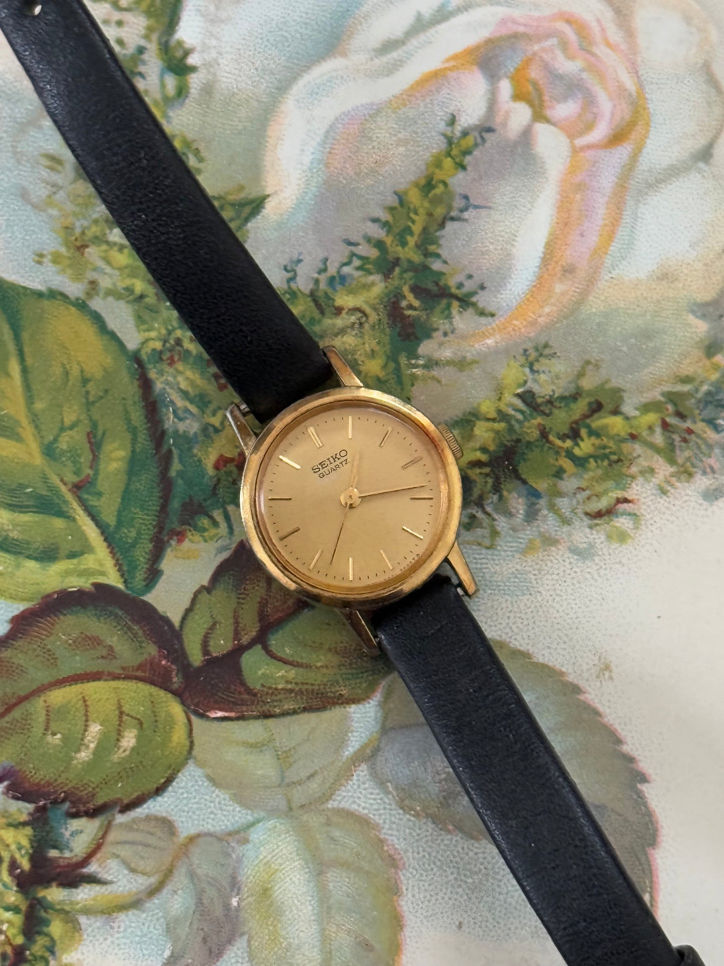 seiko gold tone vintage leather band watch