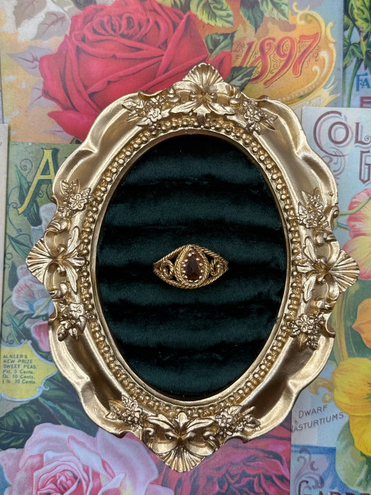 Vintage Gold Tone Avon Ring Size 9