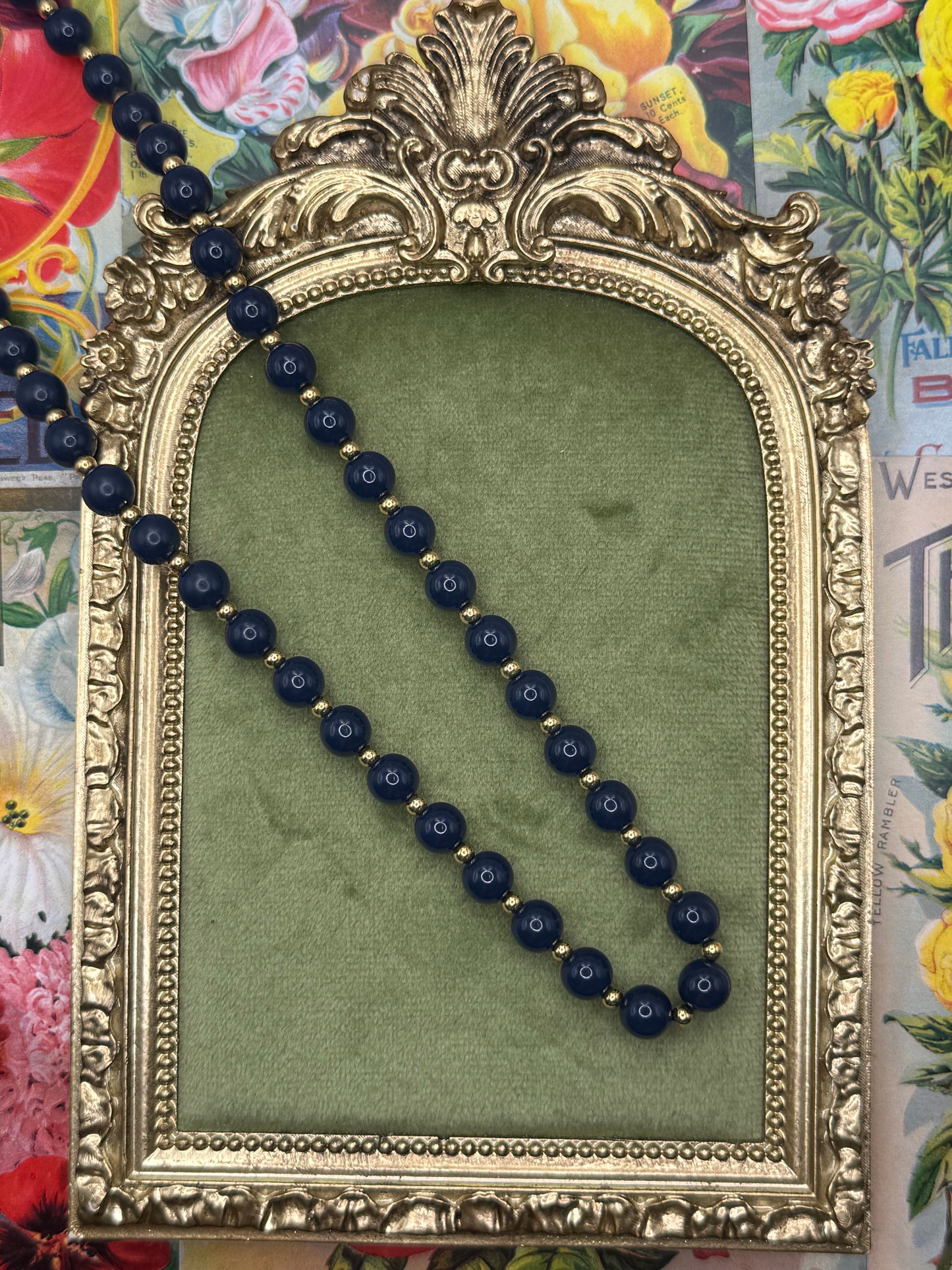 Vintage Gold Tone Blue Beaded Necklace 18”