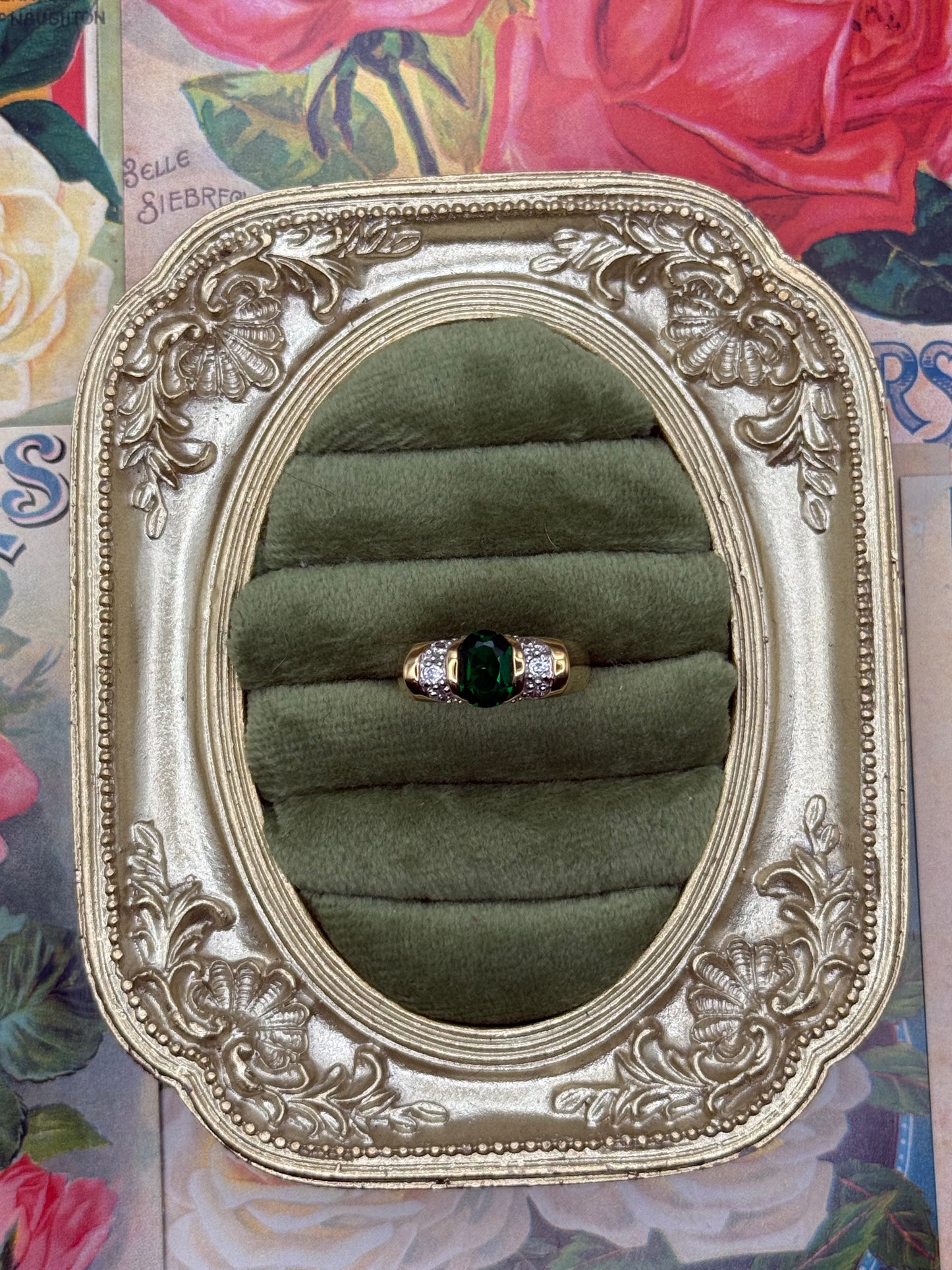 Vintage Gold Tone Old Stock Gemstone Ring Size 6