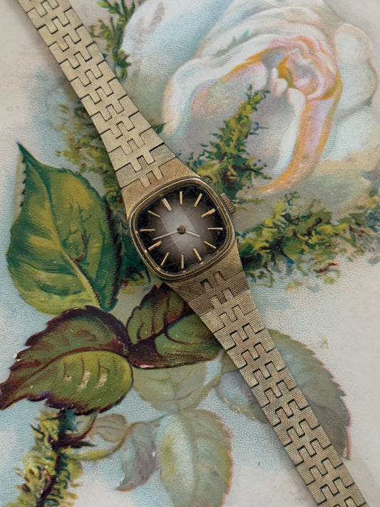 seiko gold tone unique dial vintage watch