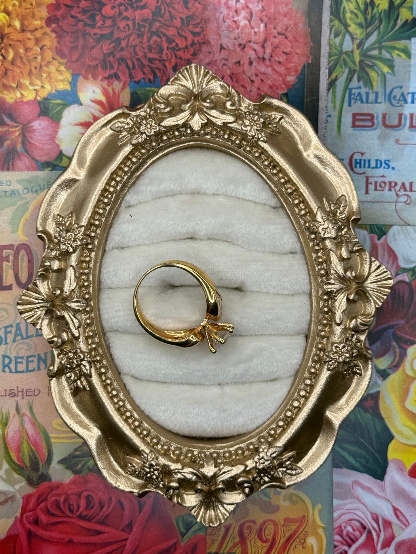 Vintage Gold Tone Ring Size 8