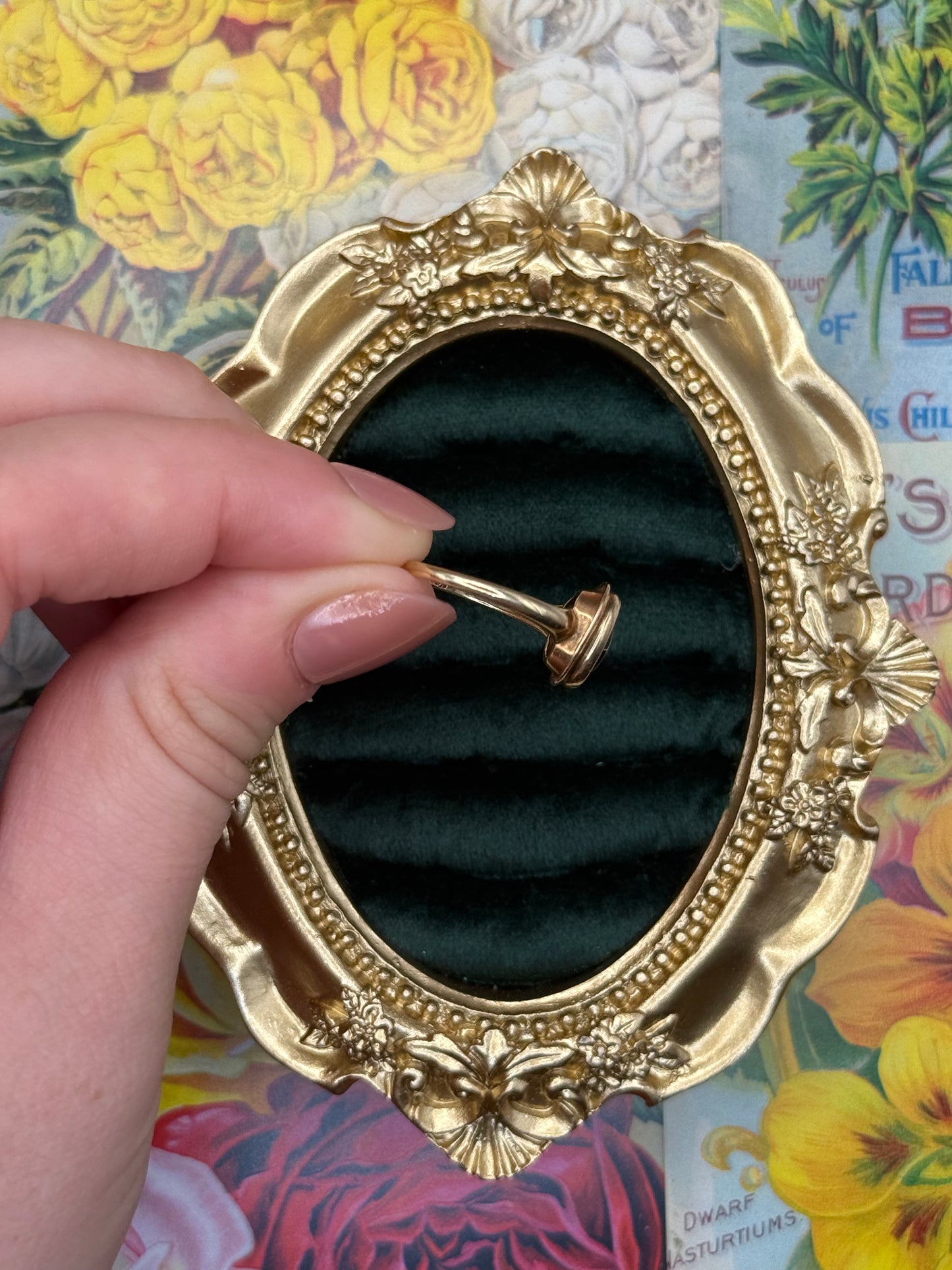 10k Gold Onyx & Diamond Ring Size 5.5