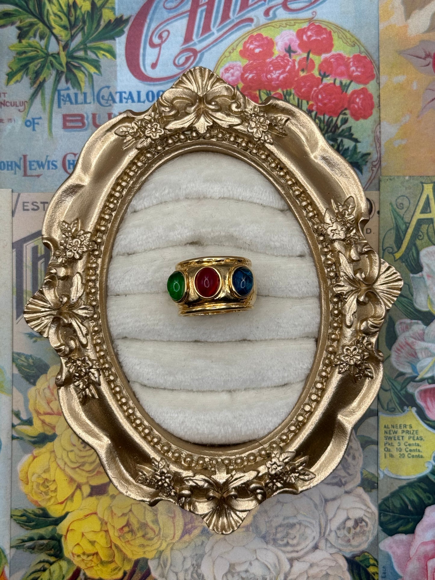 Vintage Gold Tone Chunky Cabochon Ring Size 4.25-4.75