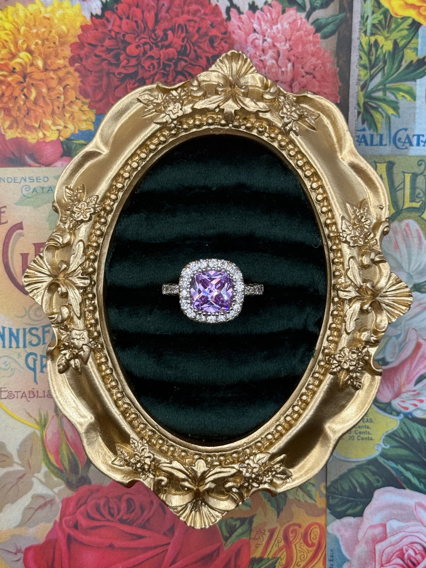 Vintage Gold Tone Old Stock Ring Size 10