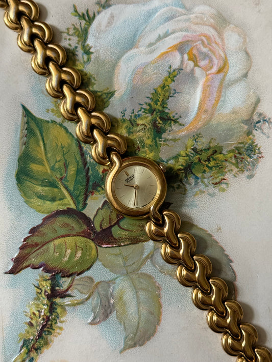 working gold tone seiko watch