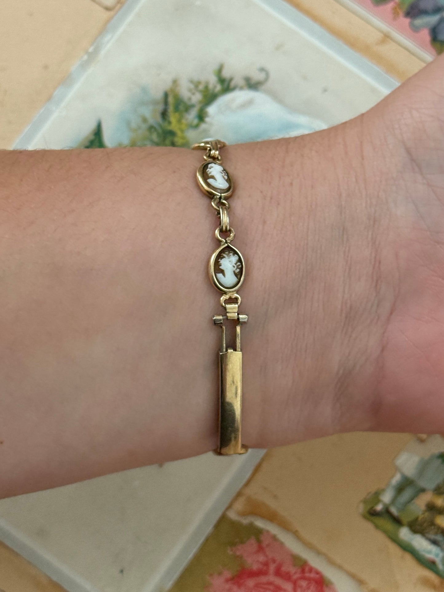 working gold tone hamilton cameo band wind up watch