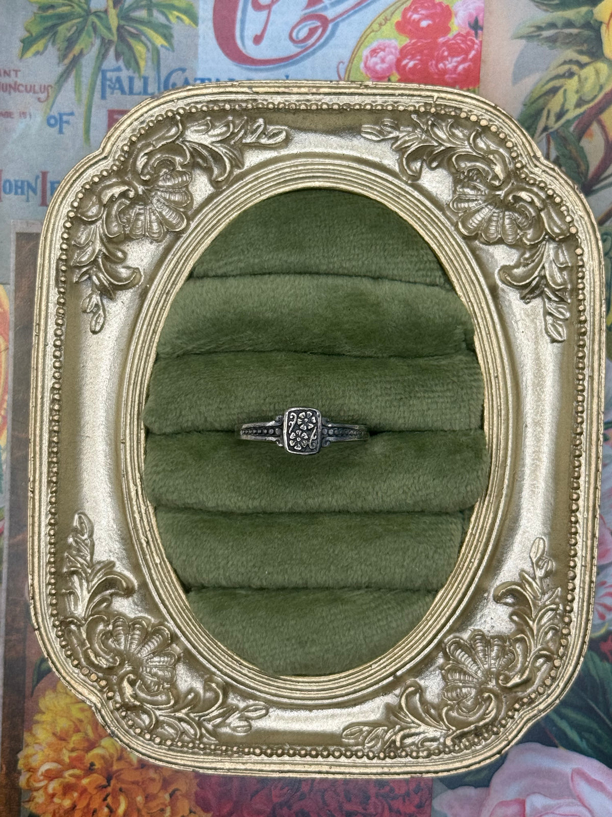 Sterling Silver Floral Dainty Ring Size 8