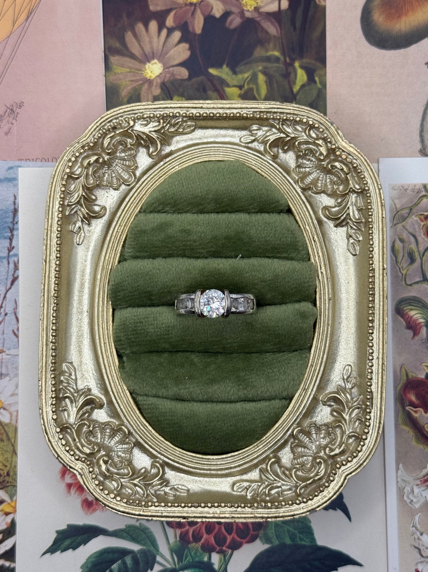 Vintage Silver Tone Ring Size 7