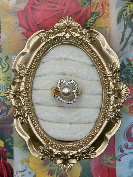 Vintage Gold Tone Pearl Ring Size 6.5