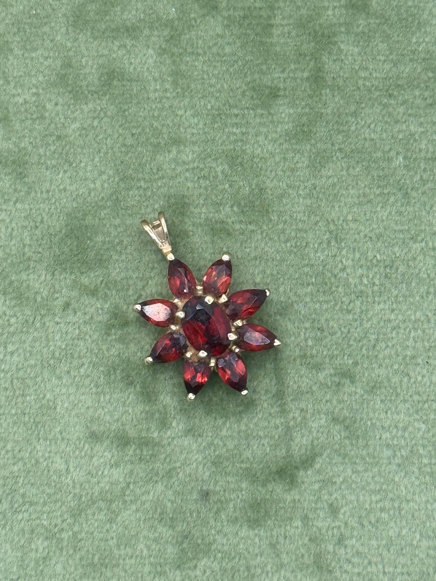 10k Solid Gold Garnet Floral Pendant