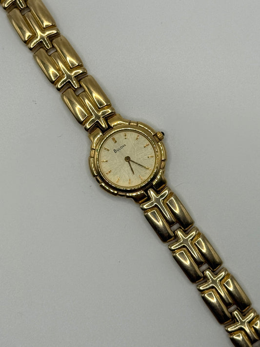 working gold tone bulova watch