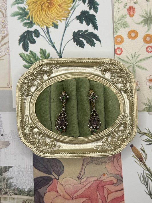 Vintage Gold Tone Unsigned Florenza Clip On Earrings