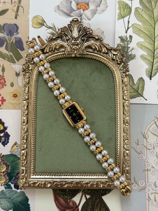 Working Vintage Gold Tone Pearl Band Watch