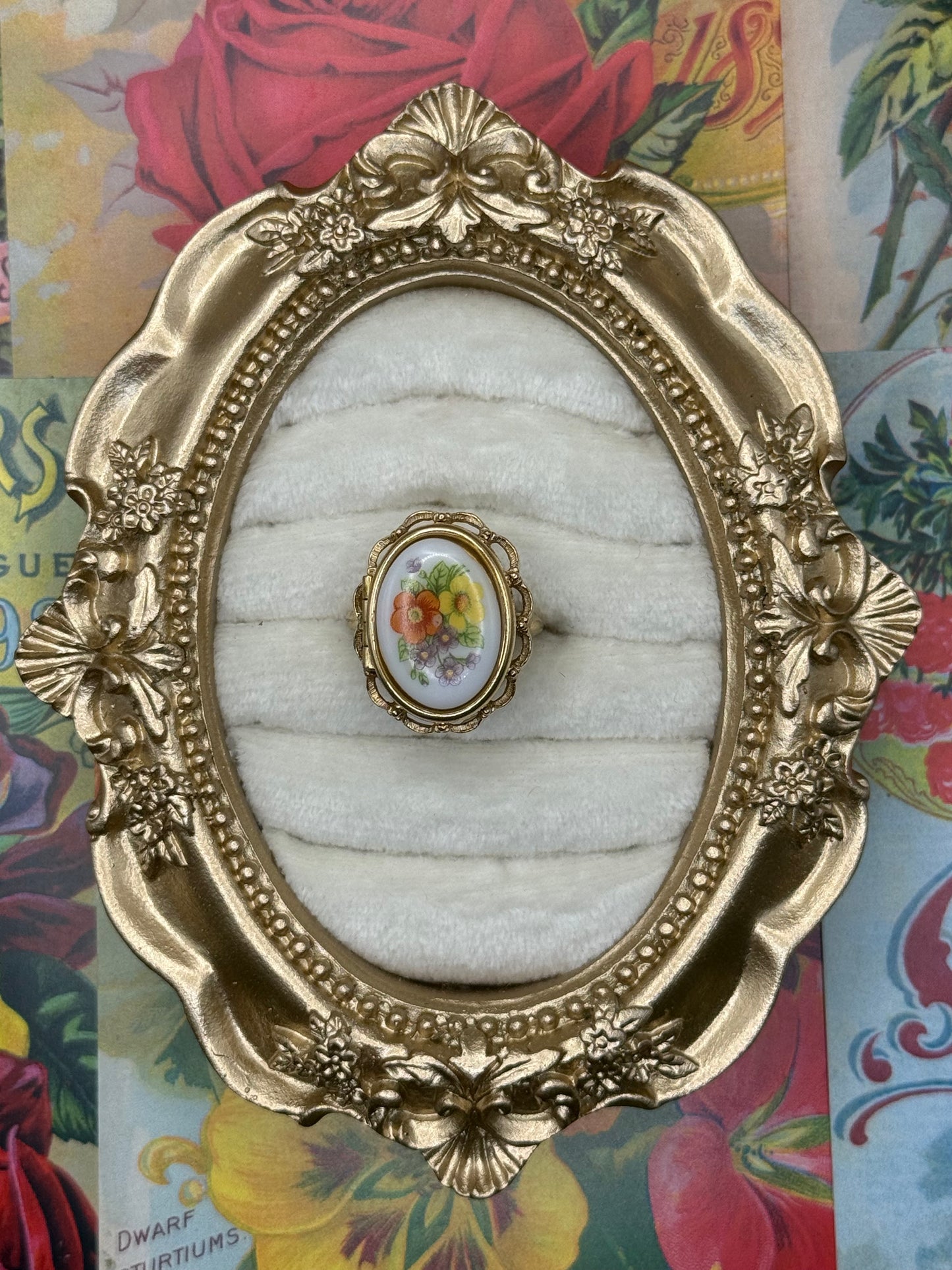 Vintage Gold Tone Avon Locket Ring Size 7