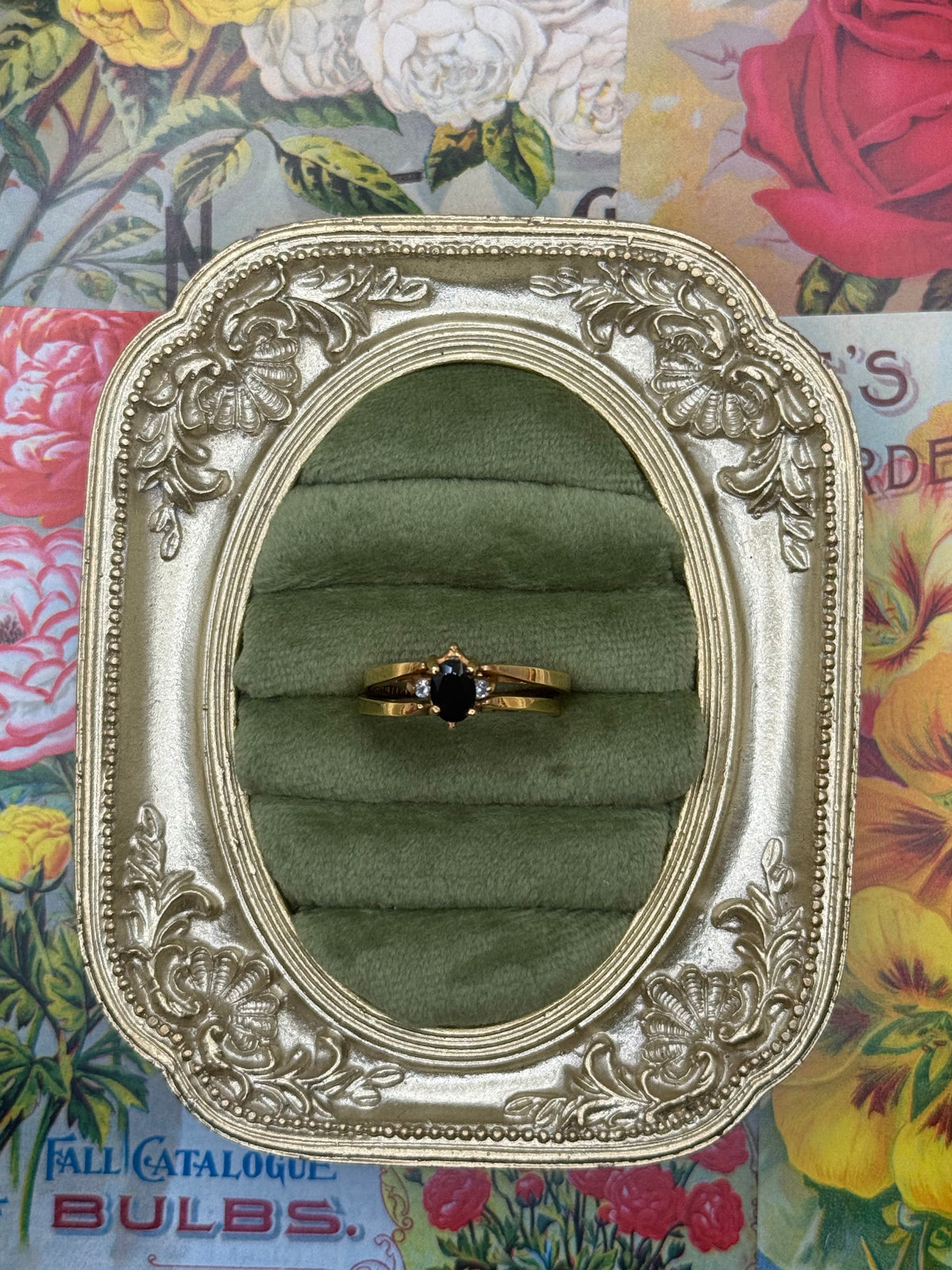 Vintage Gold Tone Black Reversible Flip Ring Size 11.5