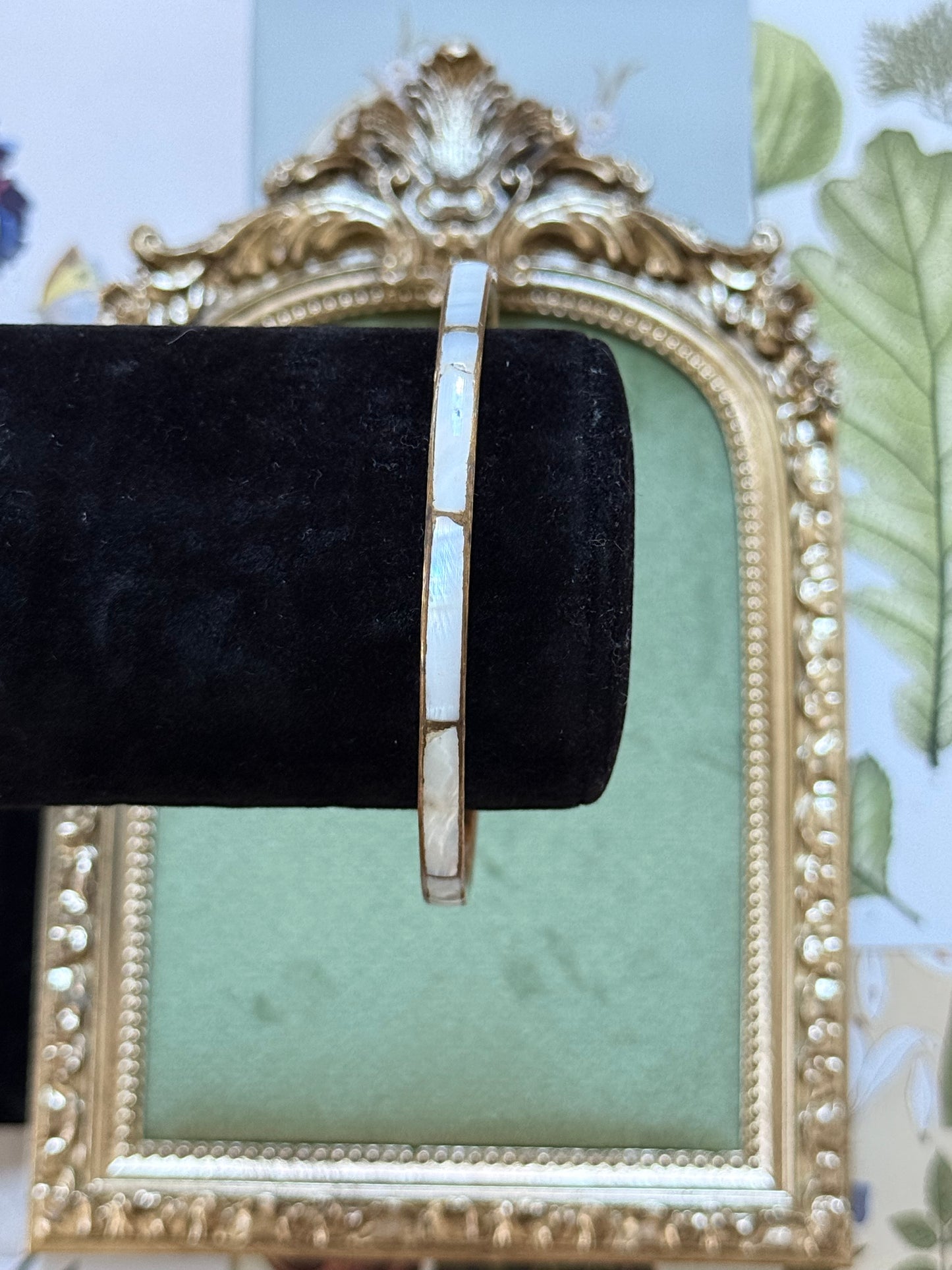 Vintage Gold Tone Mother of Pearl Inlay Bangle