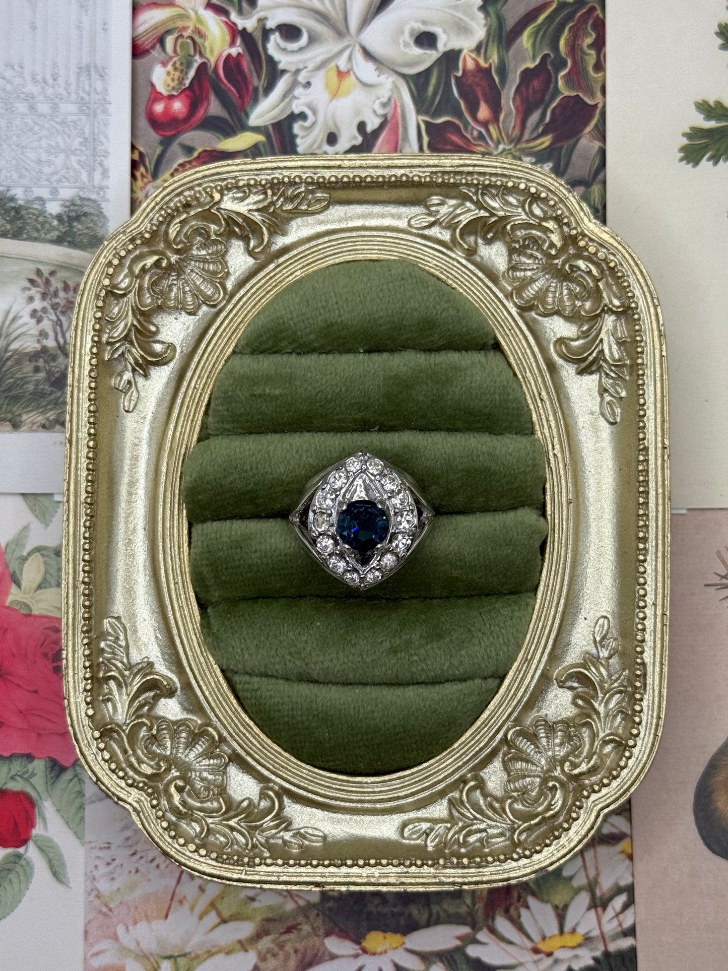 Vintage Silver Tone Old Stock Gemstone Ring Size 5.5