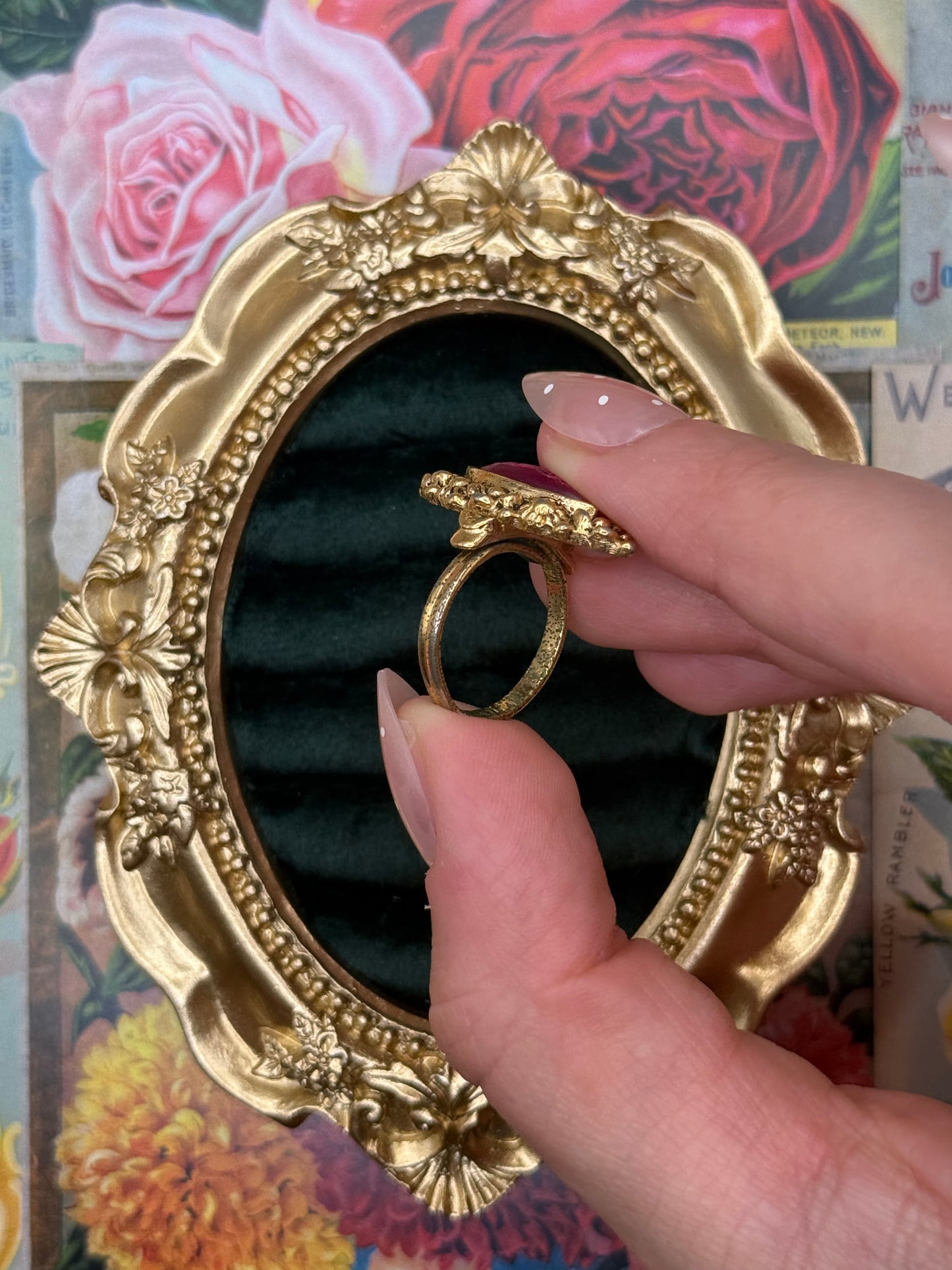 Vintage Gold Tone Adjustable Ring Size 6 - Read Description