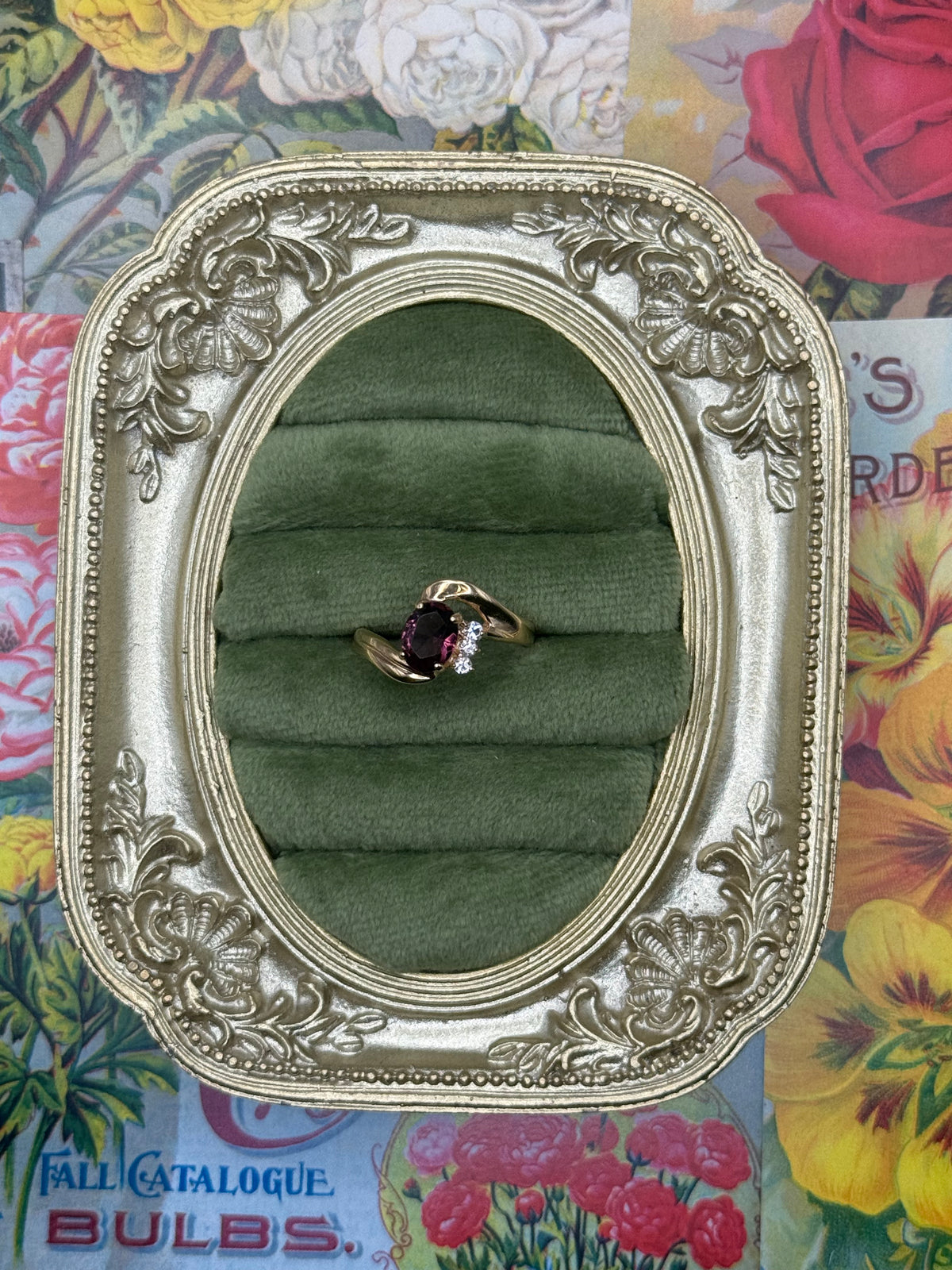 Vintage Gold Tone Ring Size 8