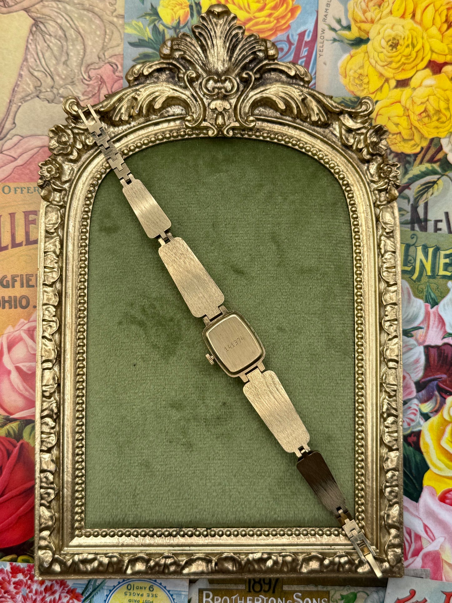 Working Wind Up Gold Tone Soviet Era Hand Painted Watch