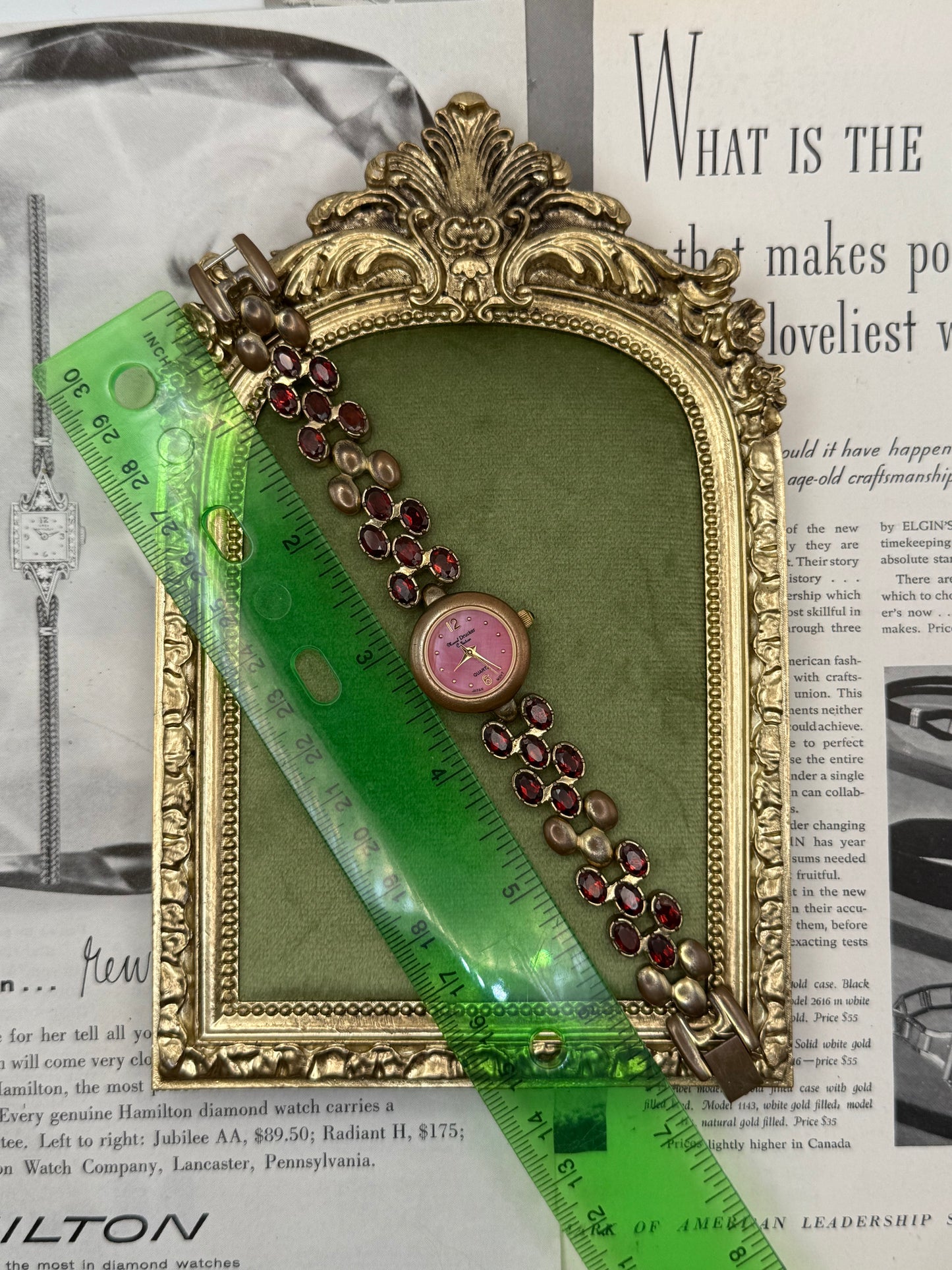 Working Vintage Gold Tone Garnet Gemstone Watch