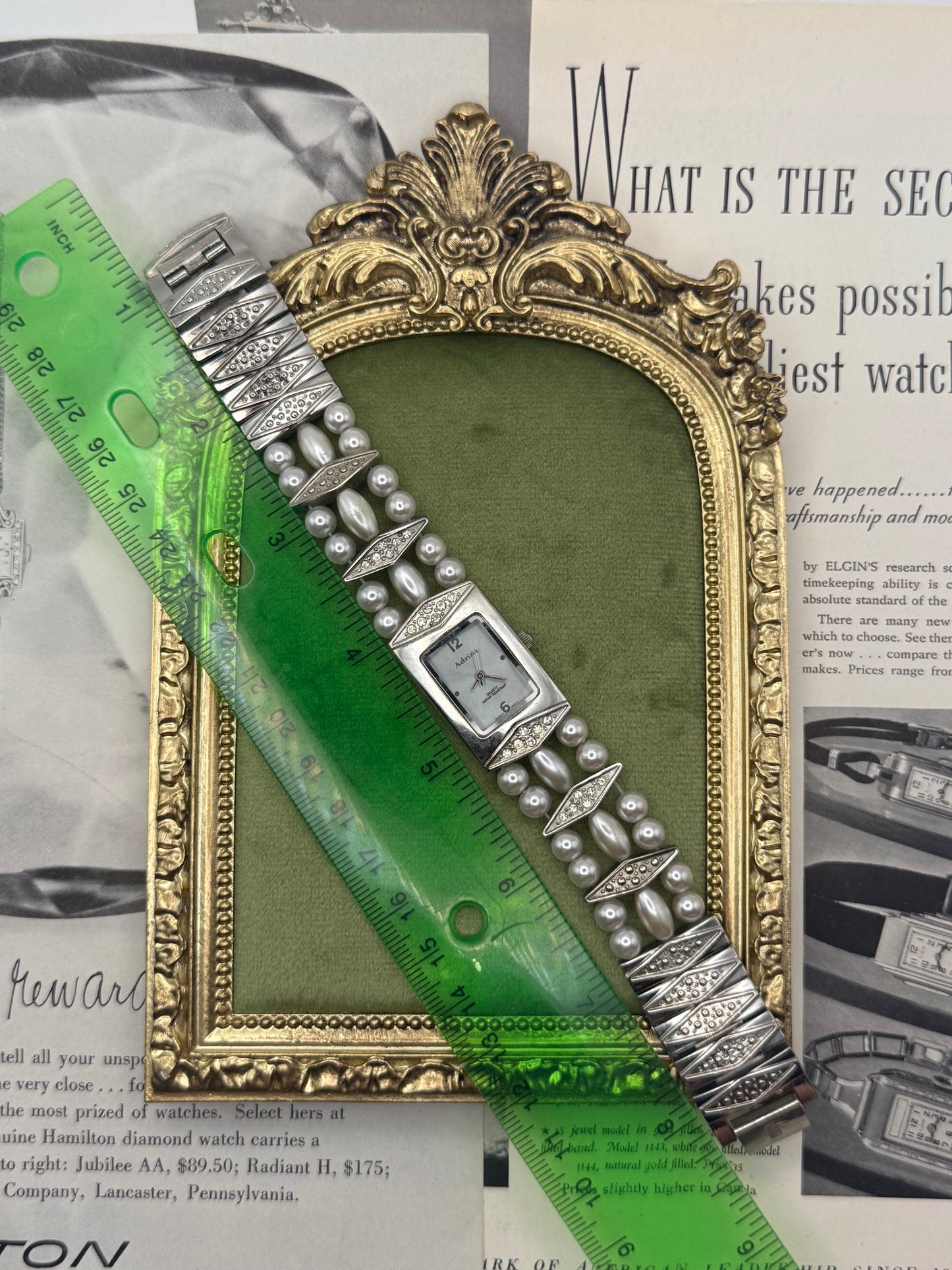 Working Vintage Silver Tone Pearl Beaded Watch