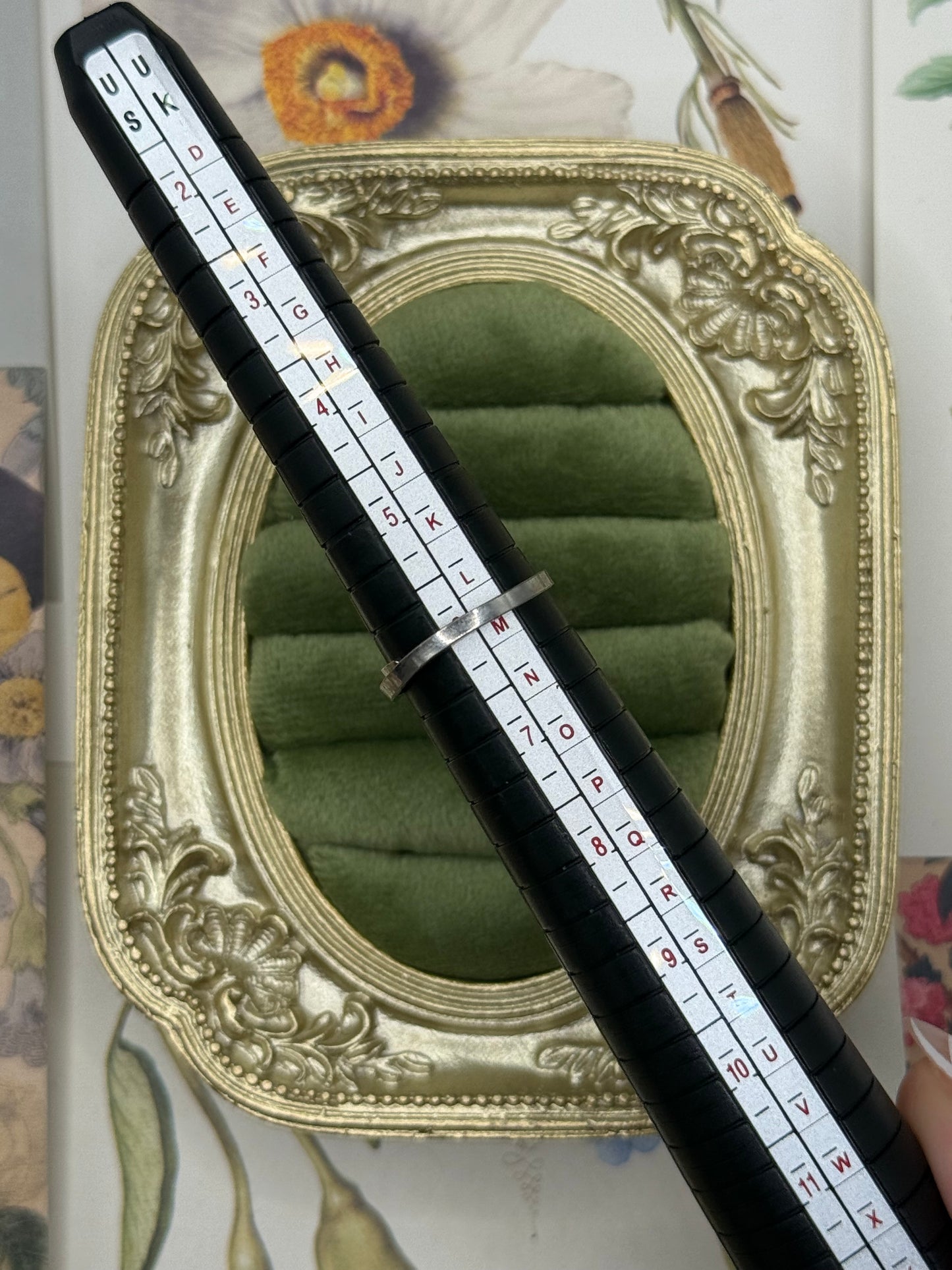 Vintage Silver Tone Blue Stone Ring Size 6