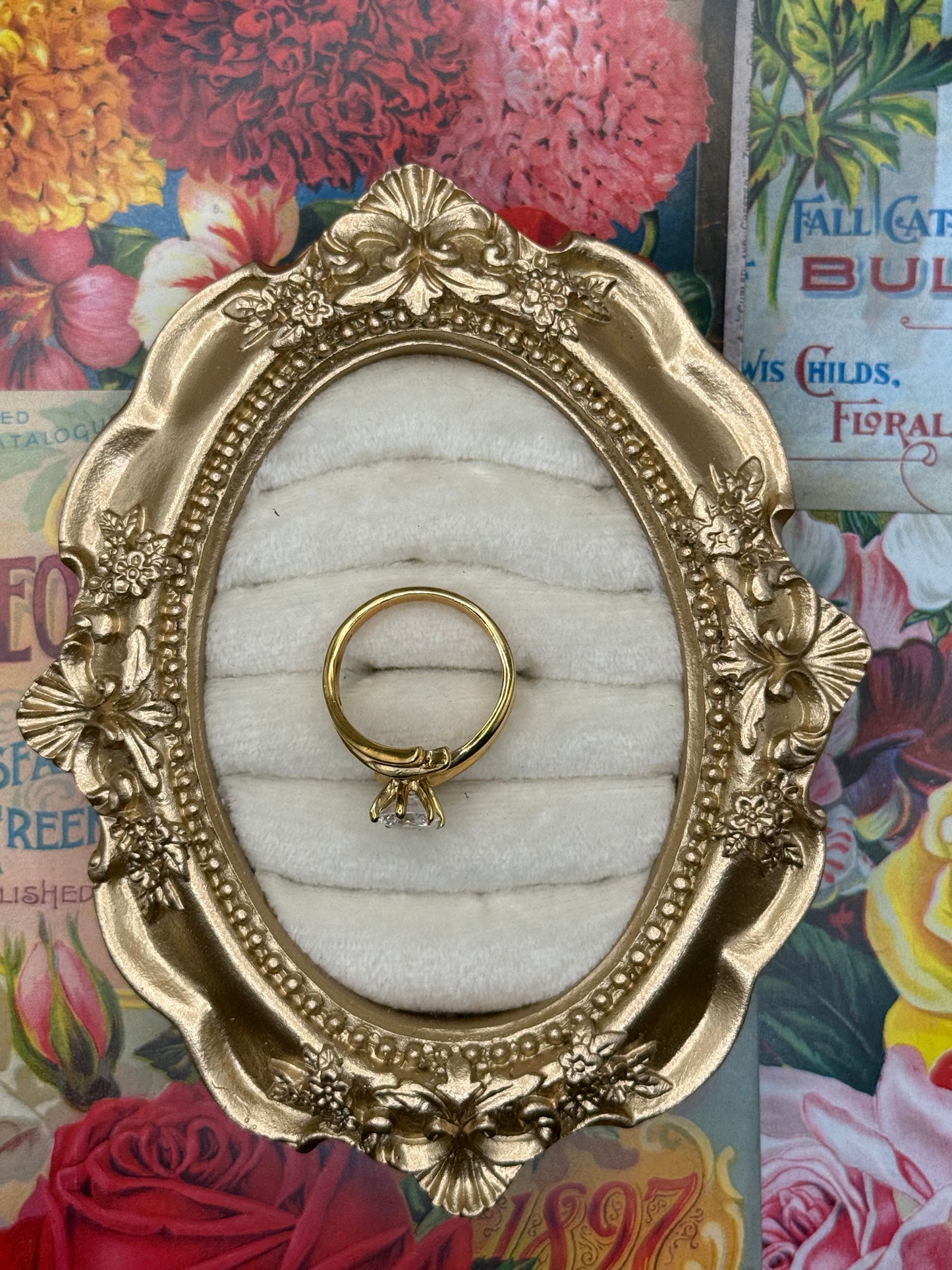 Vintage Gold Tone Ring Size 8