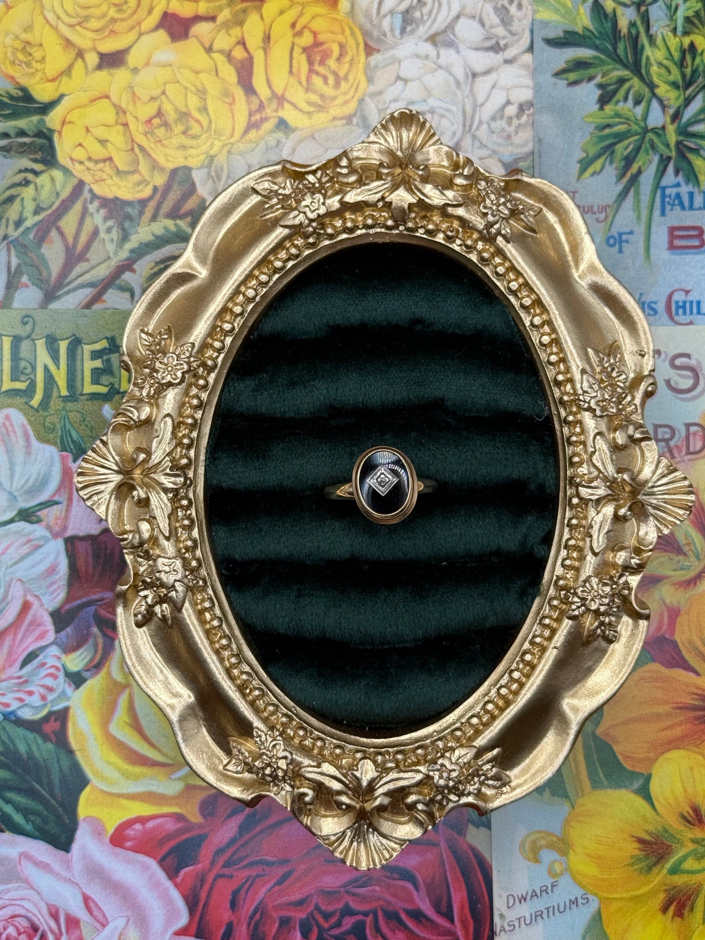 10k Gold Onyx & Diamond Ring Size 5.5