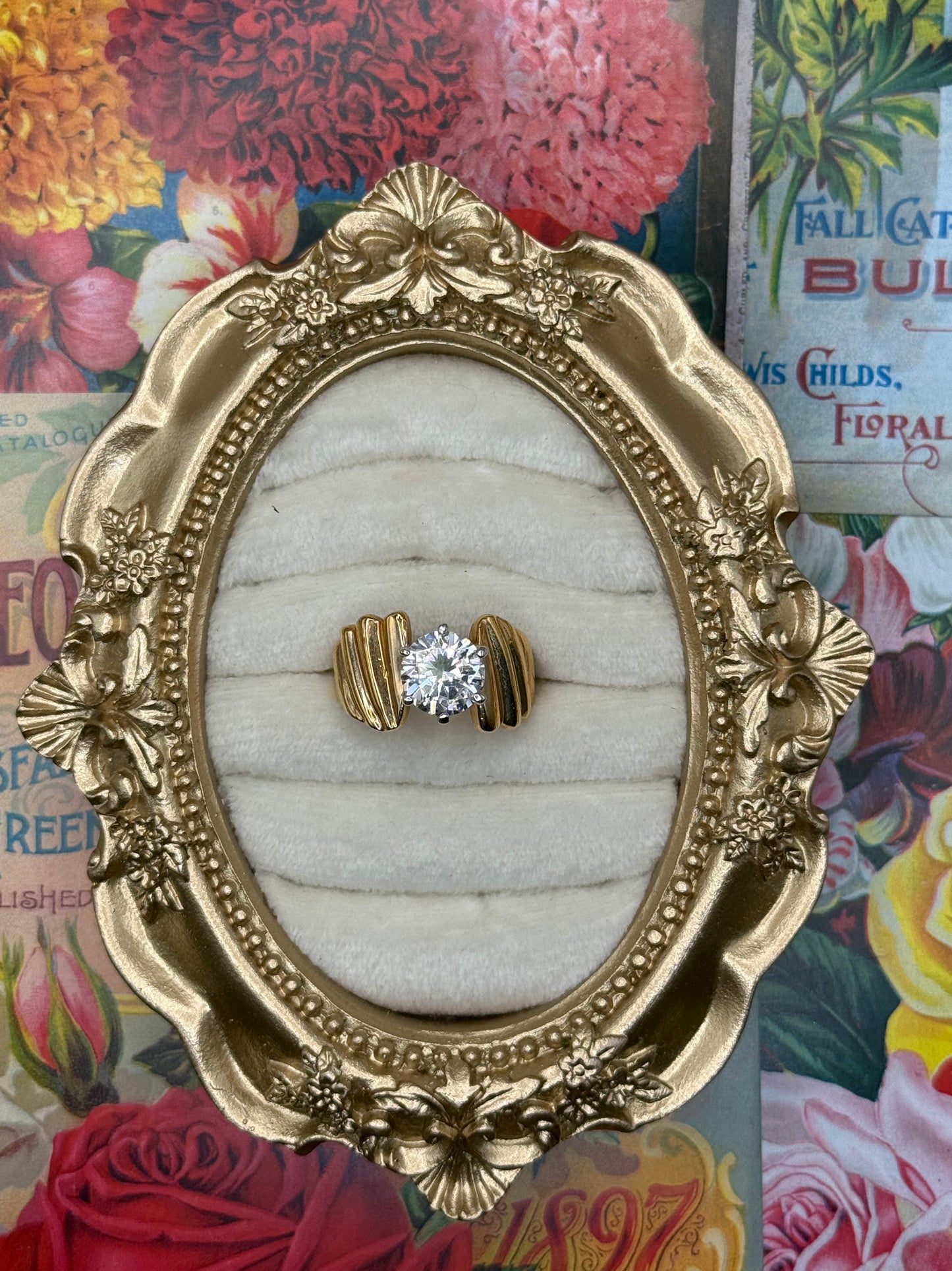 Vintage Gold Tone Ring Size 8