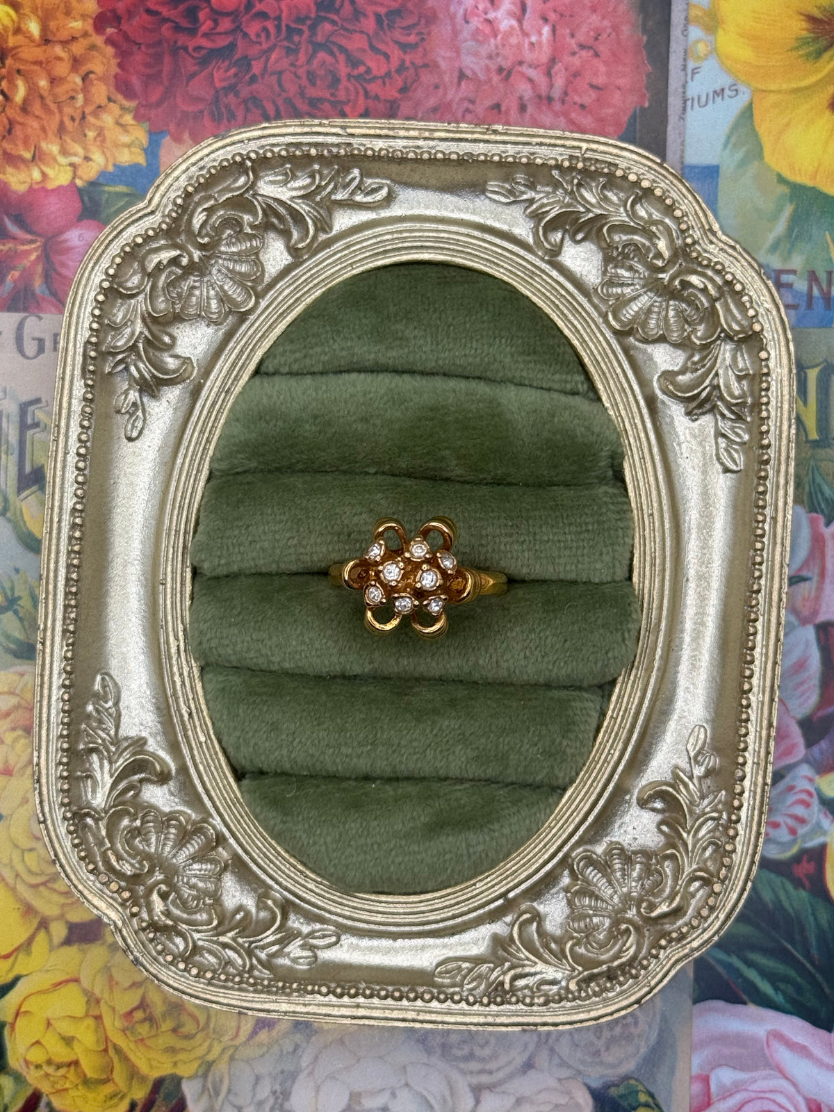 Vintage Gold Tone Avon Ring Size 8.75