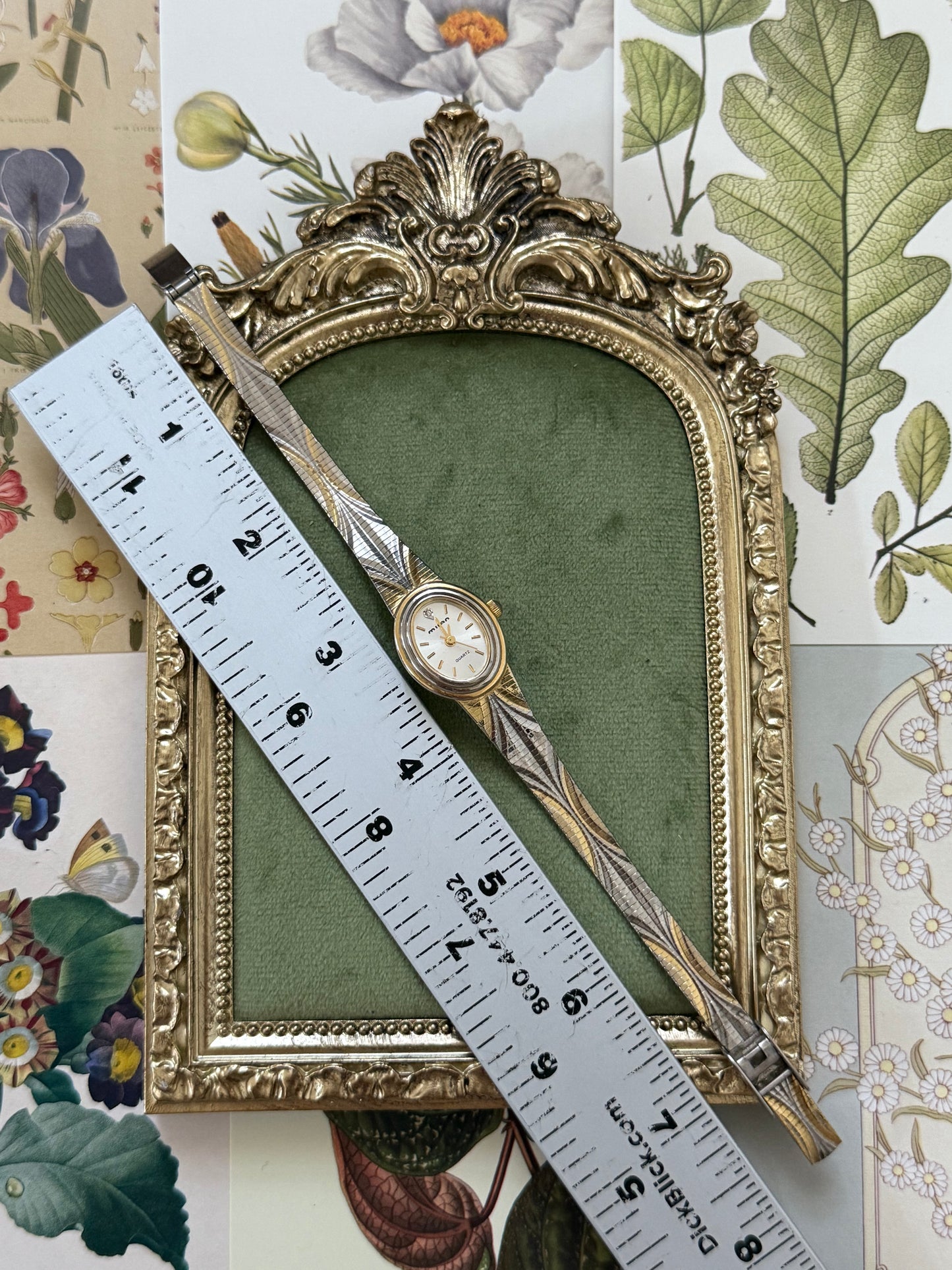 Nonworking Vintage Two Tone Adjustable Watch