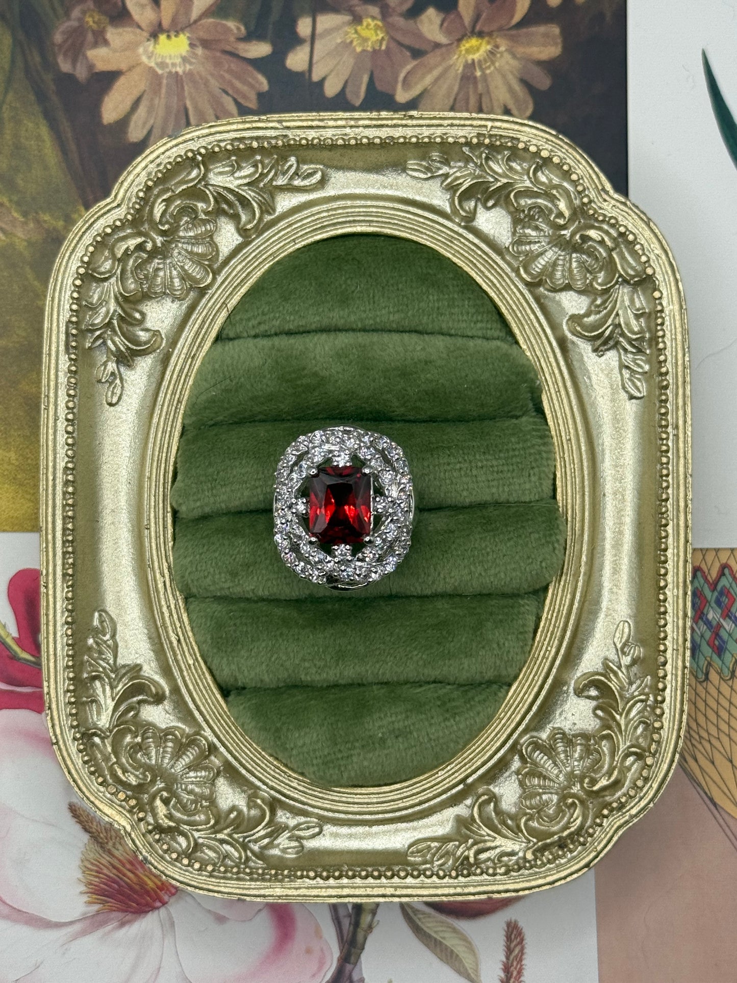 Vintage Silver Tone Gemstone Ring Size 5