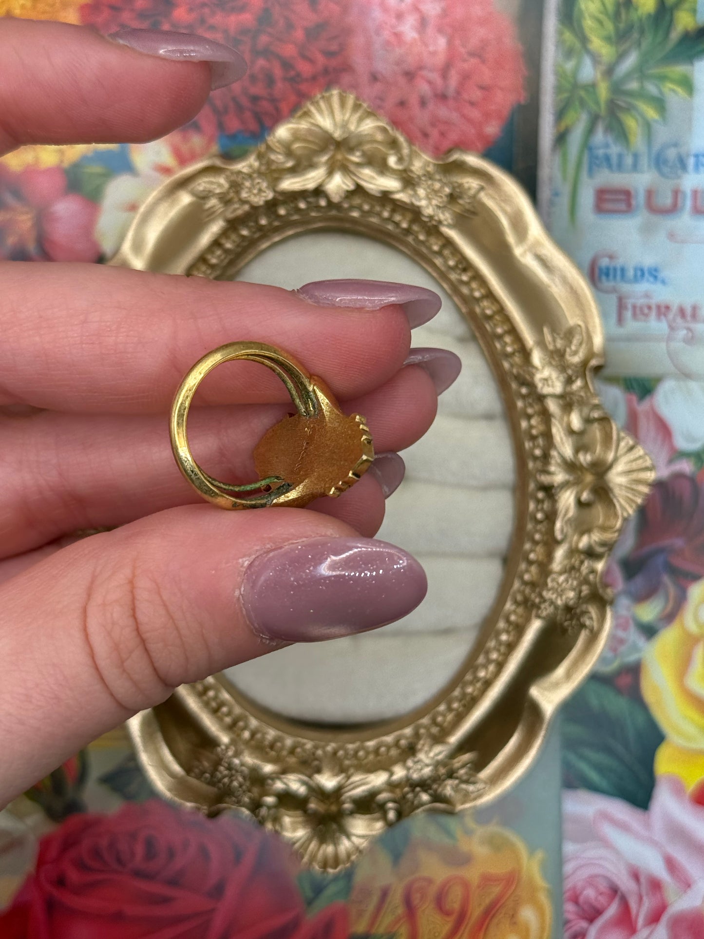 Vintage Gold Tone Avon Kensington Ring Size 4.5