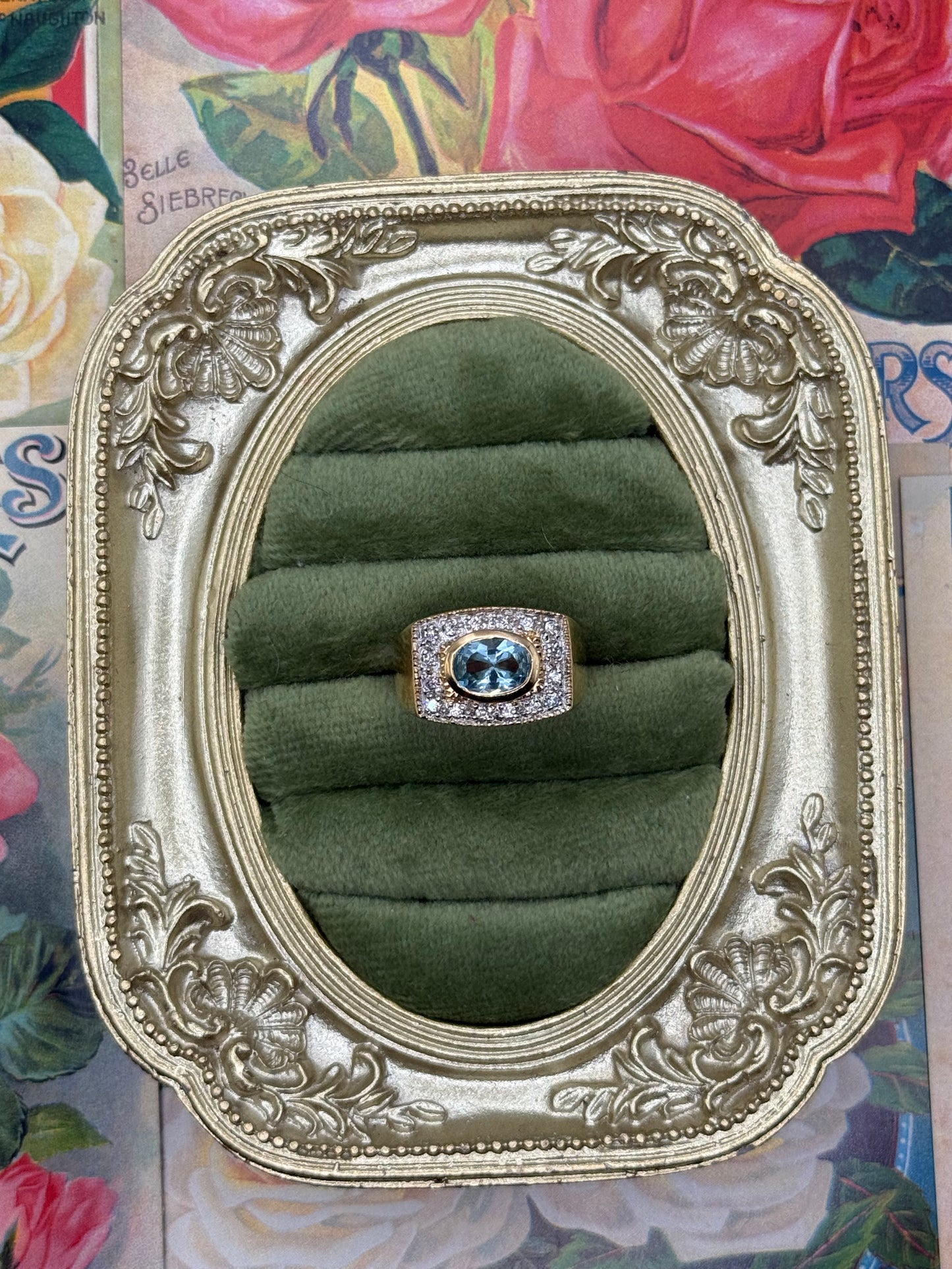 Vintage Gold Tone Old Stock Gemstone Ring Size 7