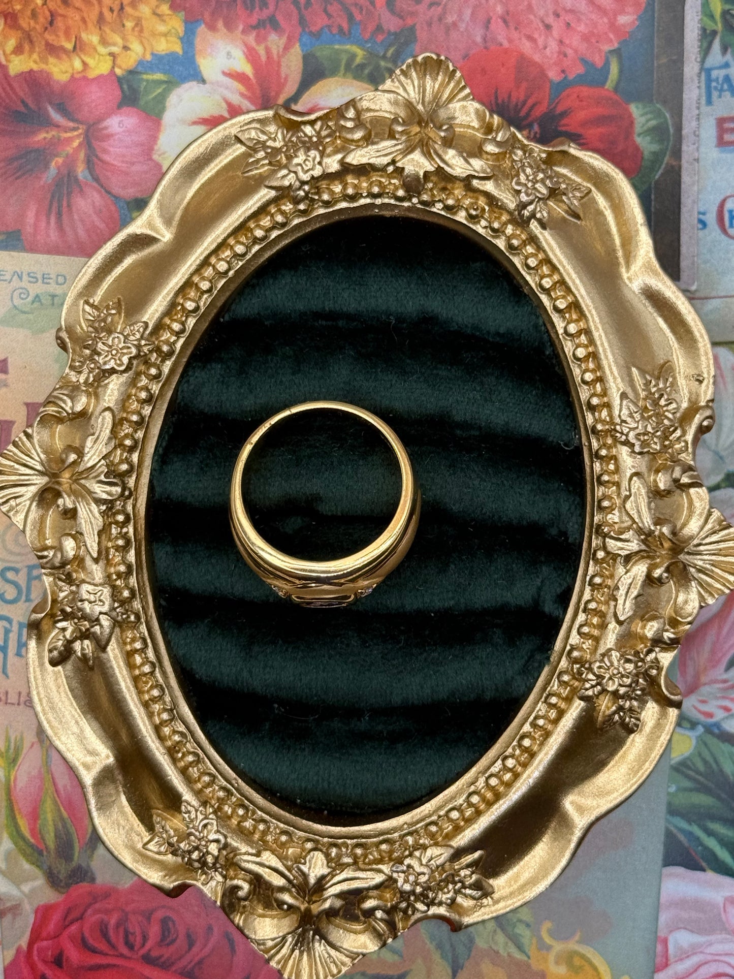 Vintage Gold Tone Old Stock Bezel Ring Size 10
