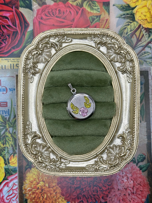 Vintage Sterling Silver Etched Locket Pendant