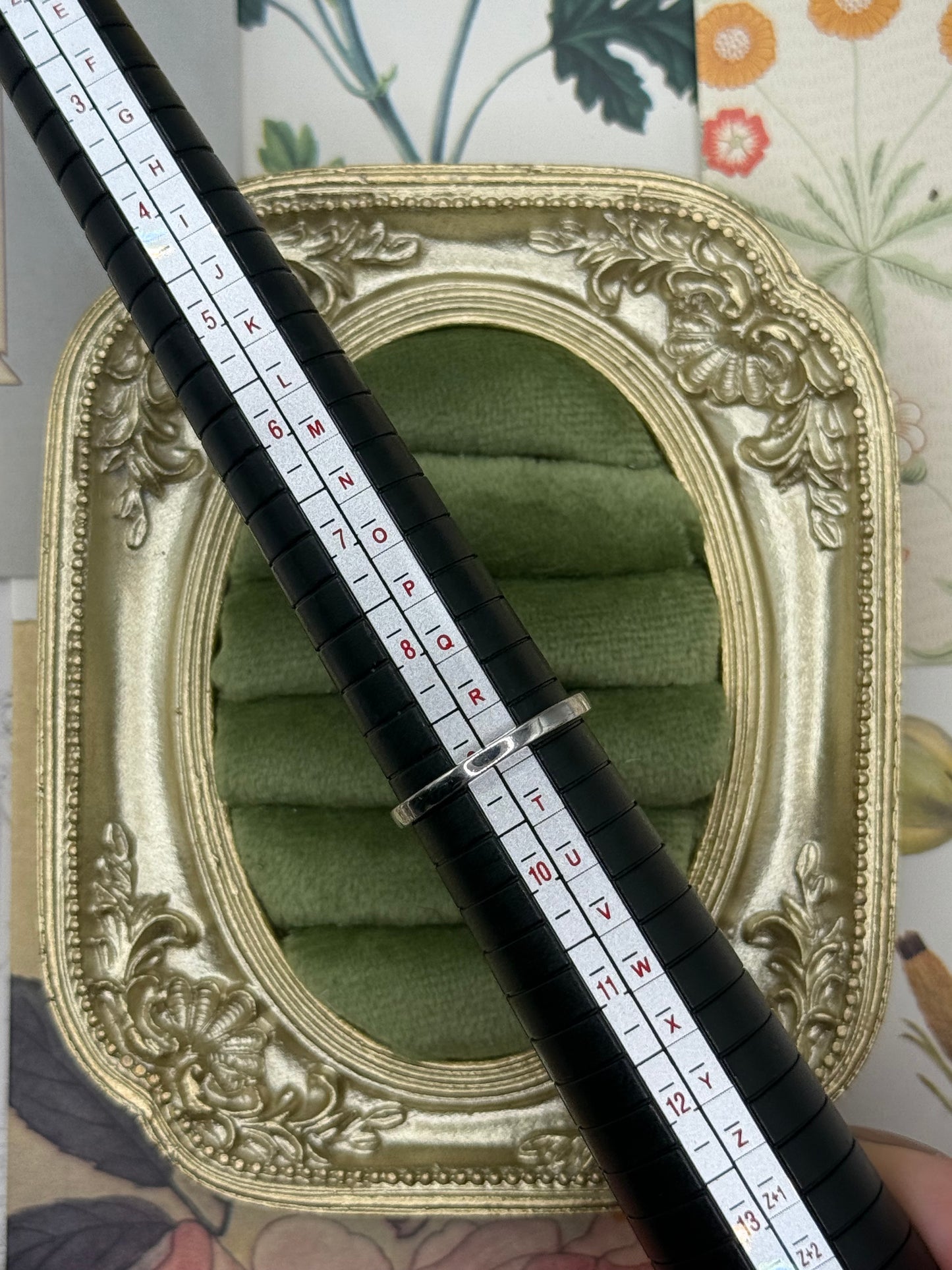 Vintage Gold Tone Old Stock Gemstone Ring Size 9