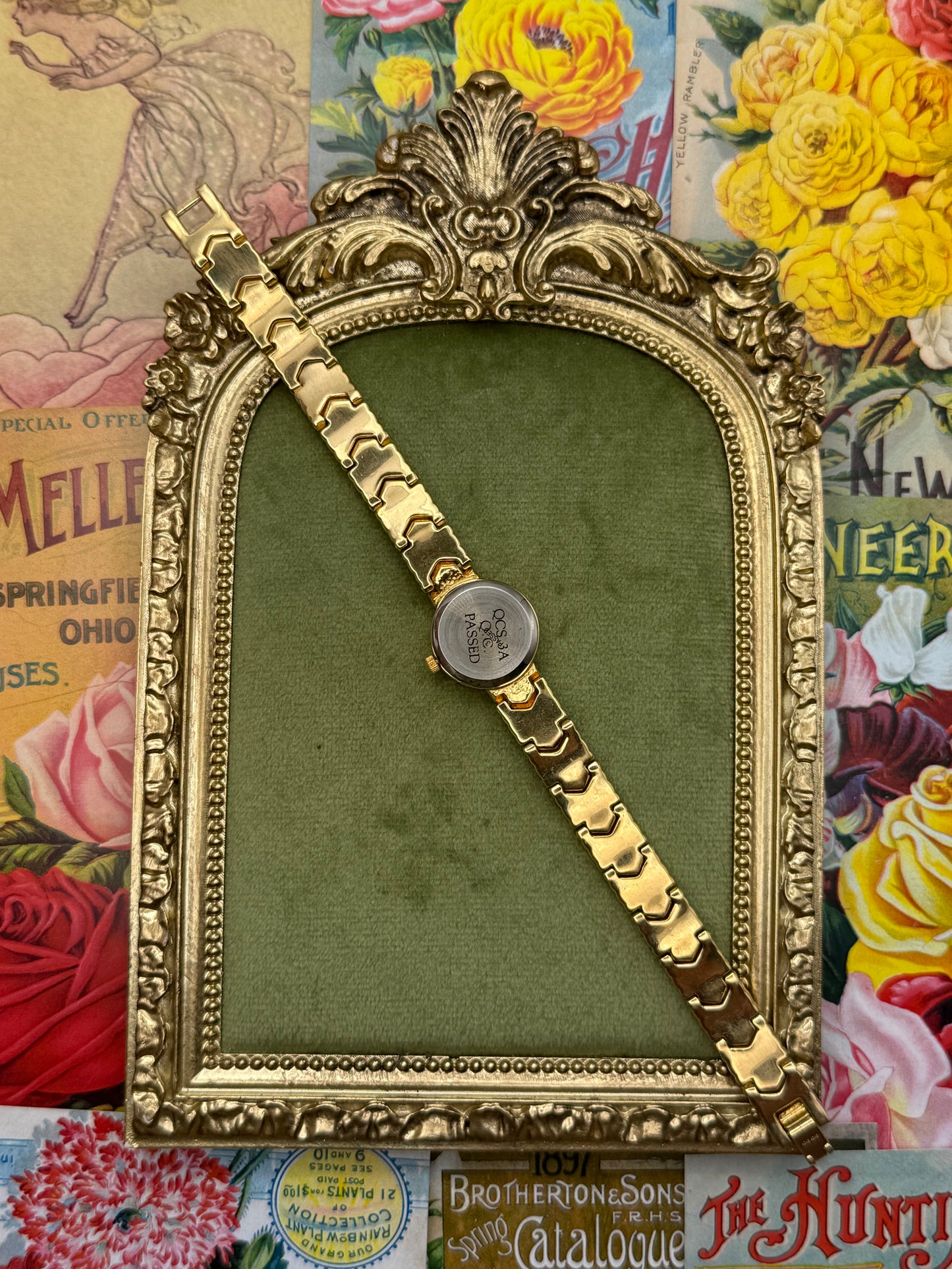 Working Vintage Gold Tone Watch