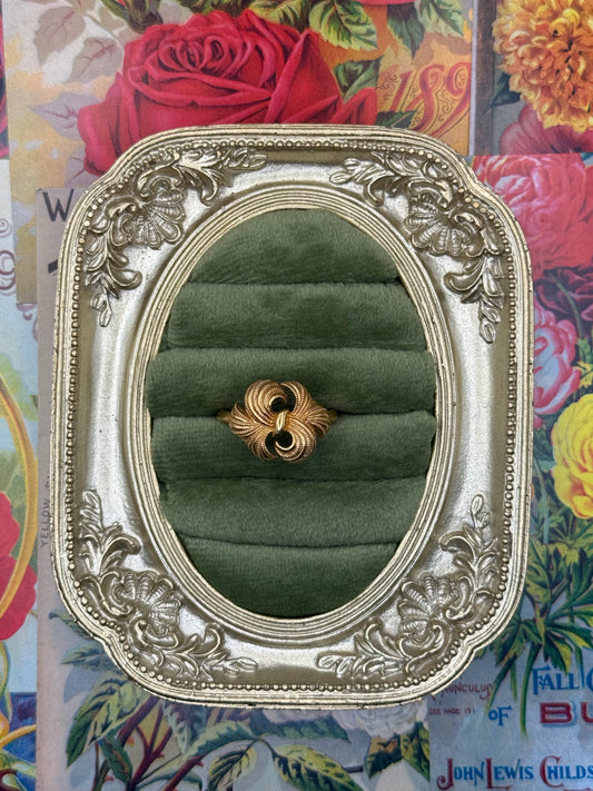Vintage Gold Tone Avon Ring Size 9.25
