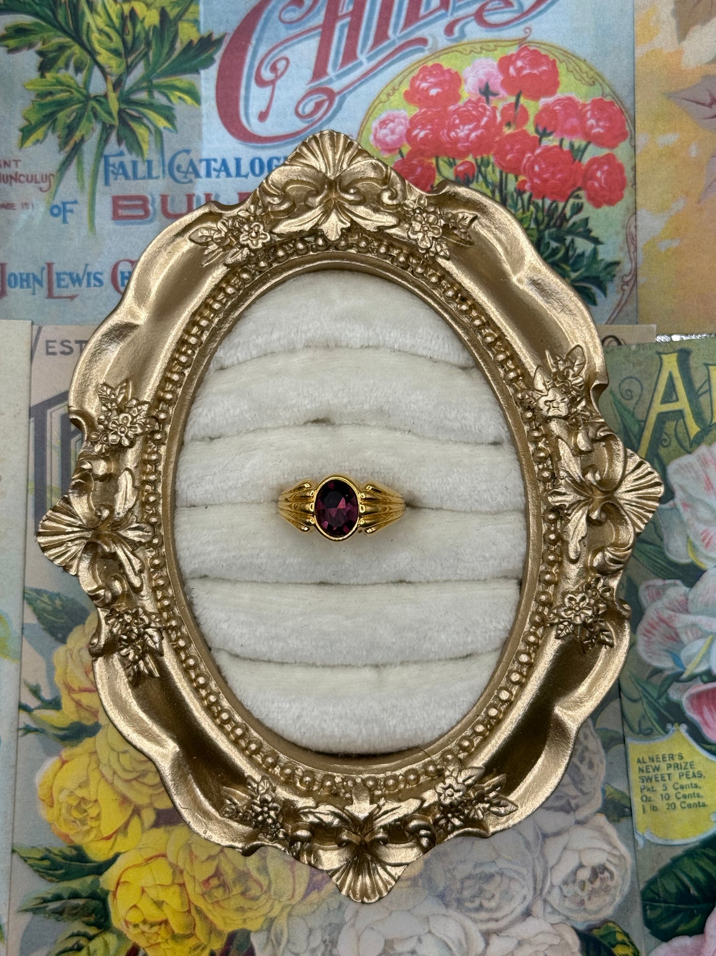 Vintage Gold Tone Bezel Ring Size 5