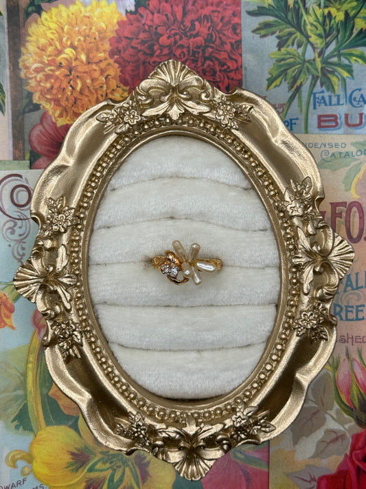 Vintage Gold Tone Pearl Ring Size 6