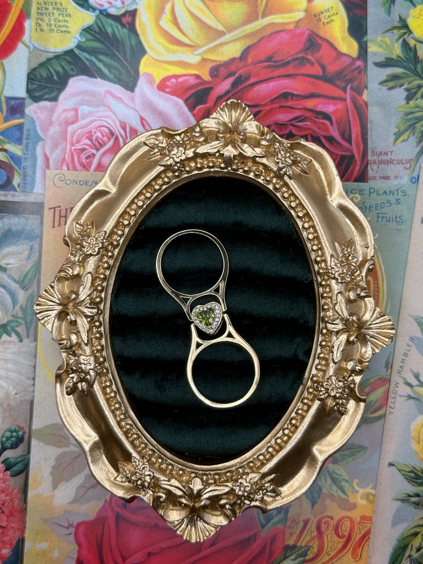 Modern Gold Tone Reversible Heart Ring Size 6