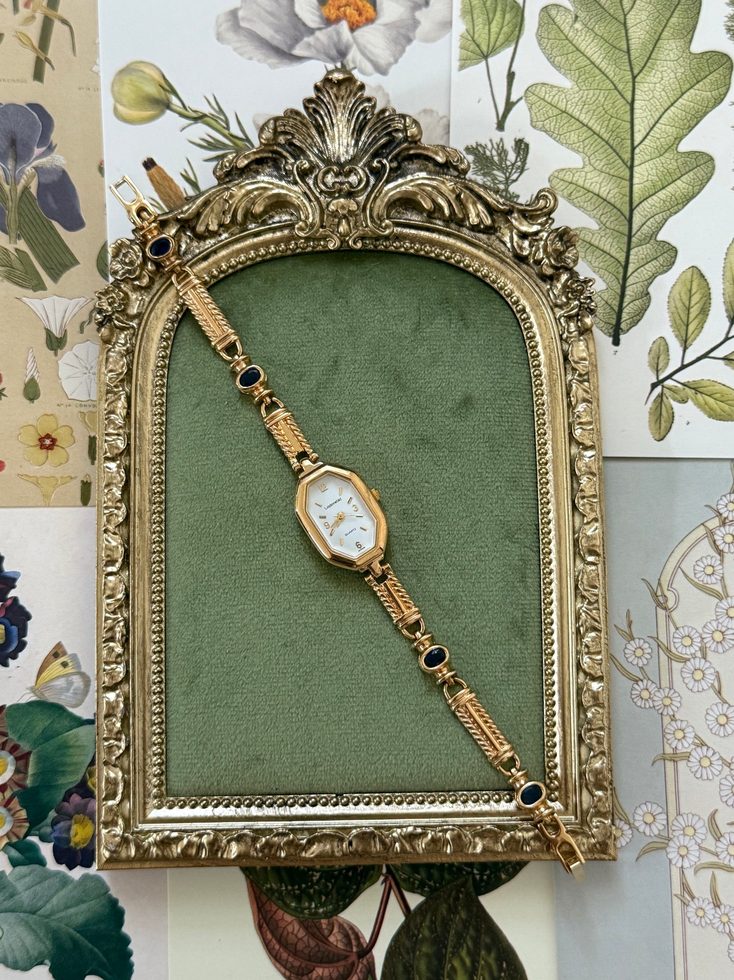 Working Vintage Gold Tone Blue Stone Watch