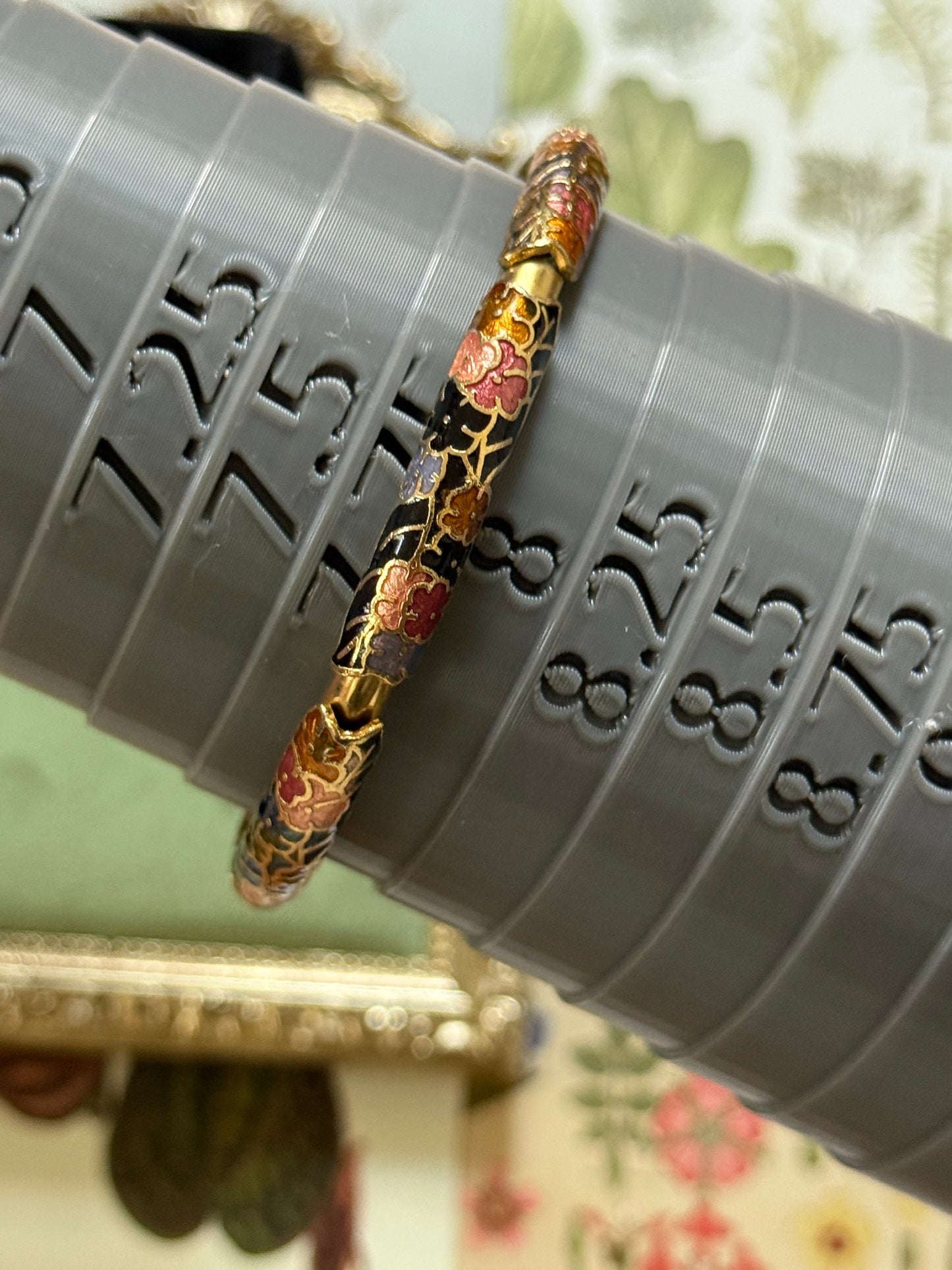 Vintage Gold Tone Enameled Cloisonne Bangle