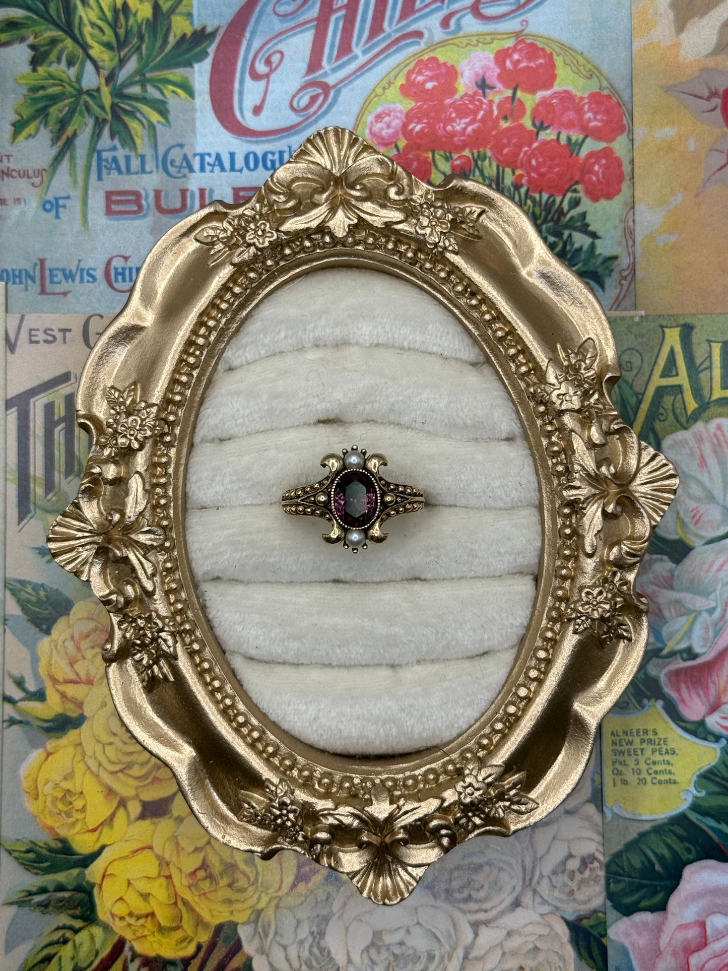 Vintage Gold Tone Avon Ring Size 7.25